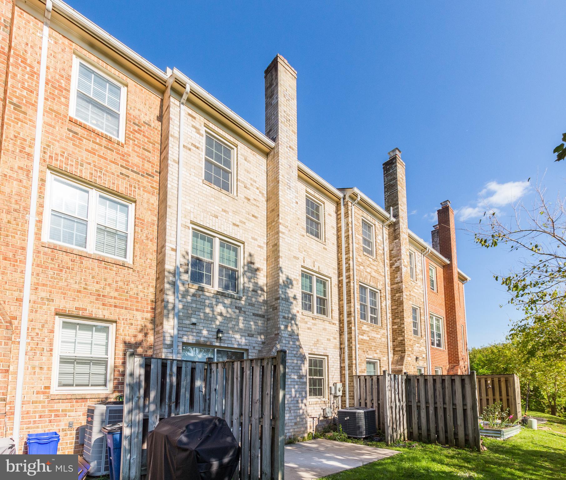 WESTLAKE TERRACE - Residential Lease