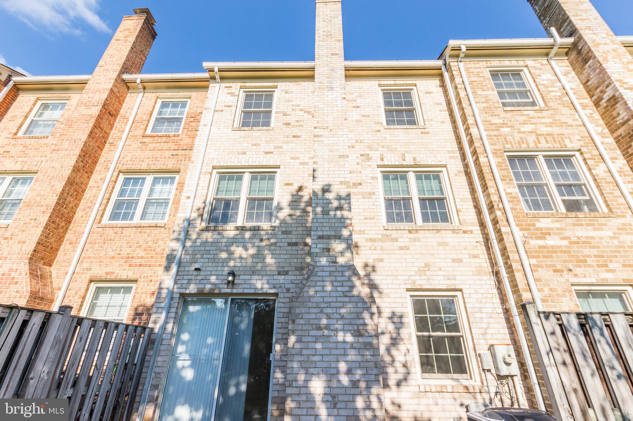 WESTLAKE TERRACE - Residential Lease