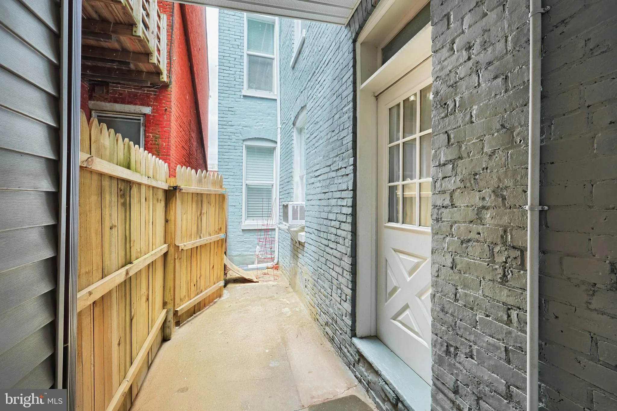 York, Pennsylvania 17403, United States, 5 Bedrooms Bedrooms, ,2 BathroomsBathrooms,Residential,Active,141785