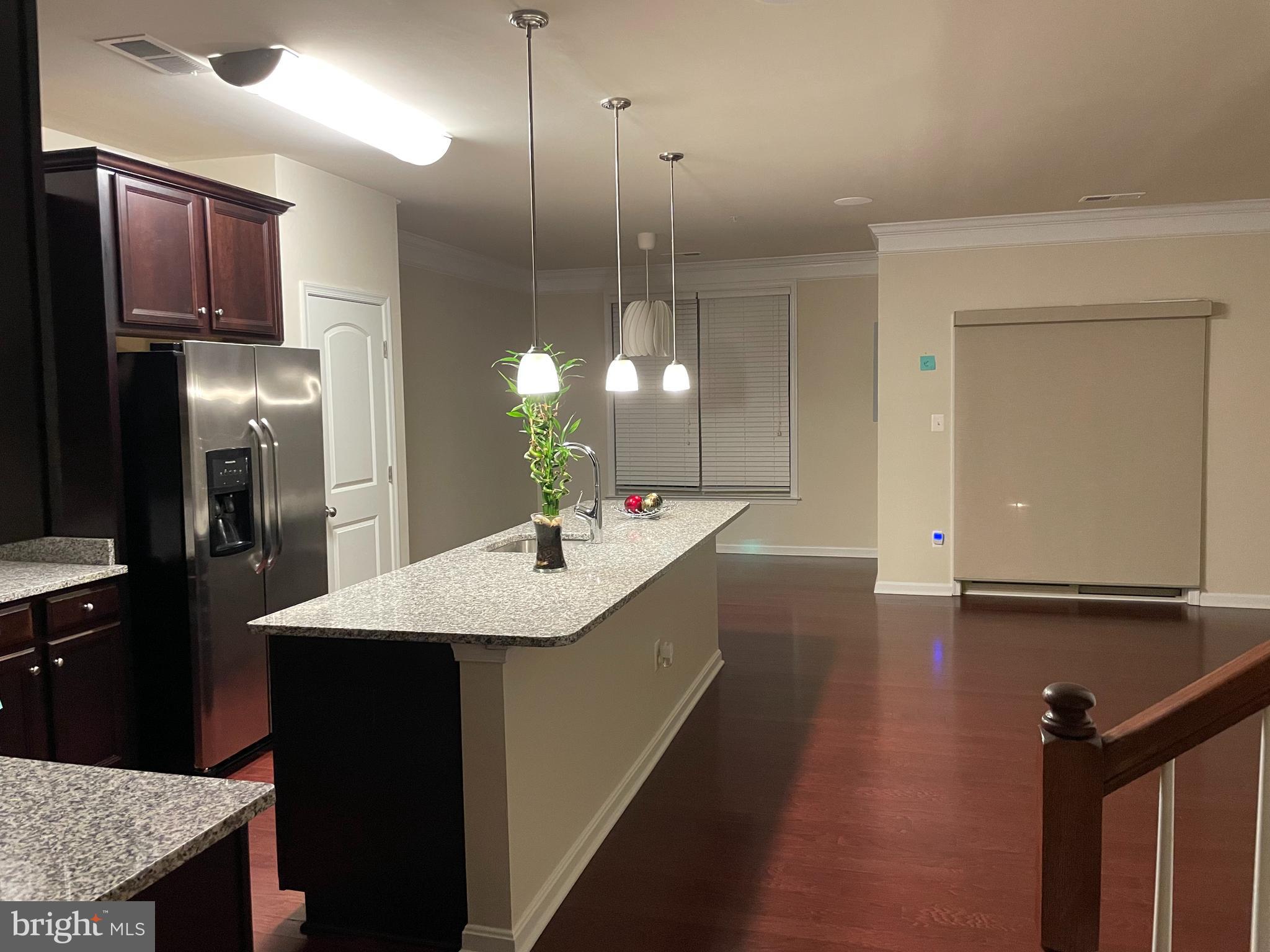 WOODMORE TOWNE CENTRE - Residential Lease