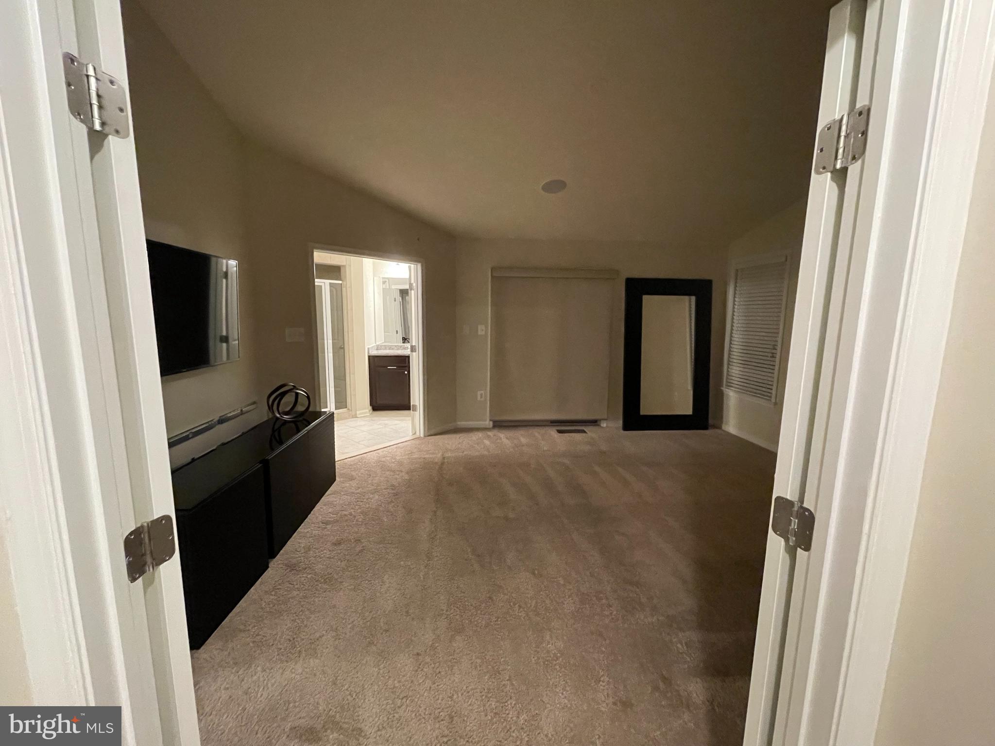 WOODMORE TOWNE CENTRE - Residential Lease