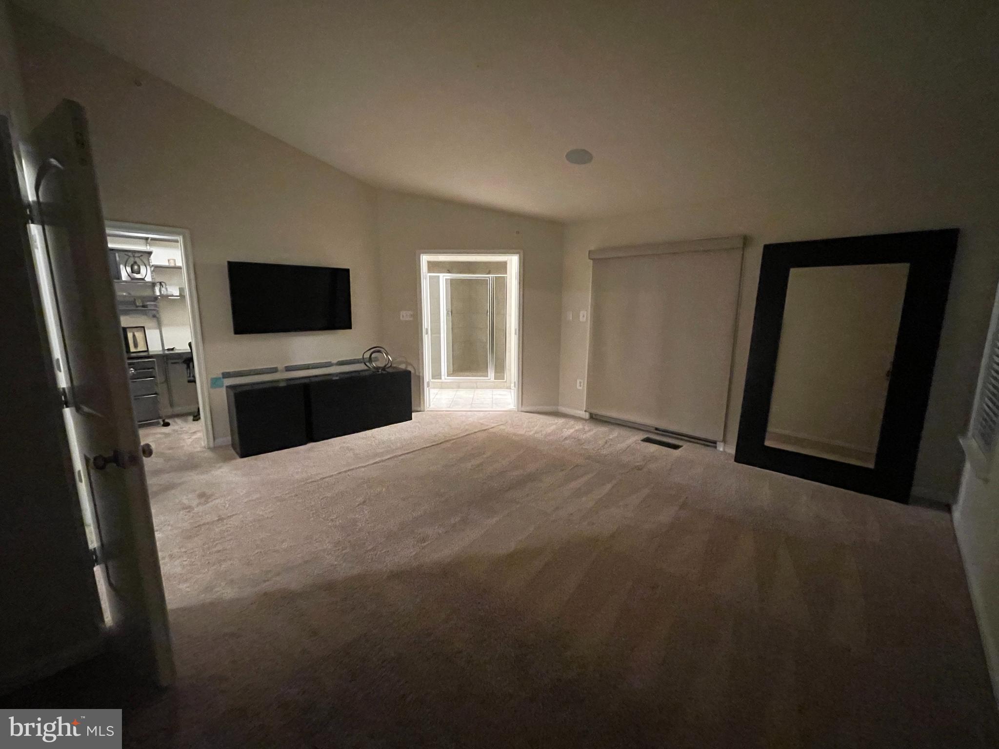 WOODMORE TOWNE CENTRE - Residential Lease