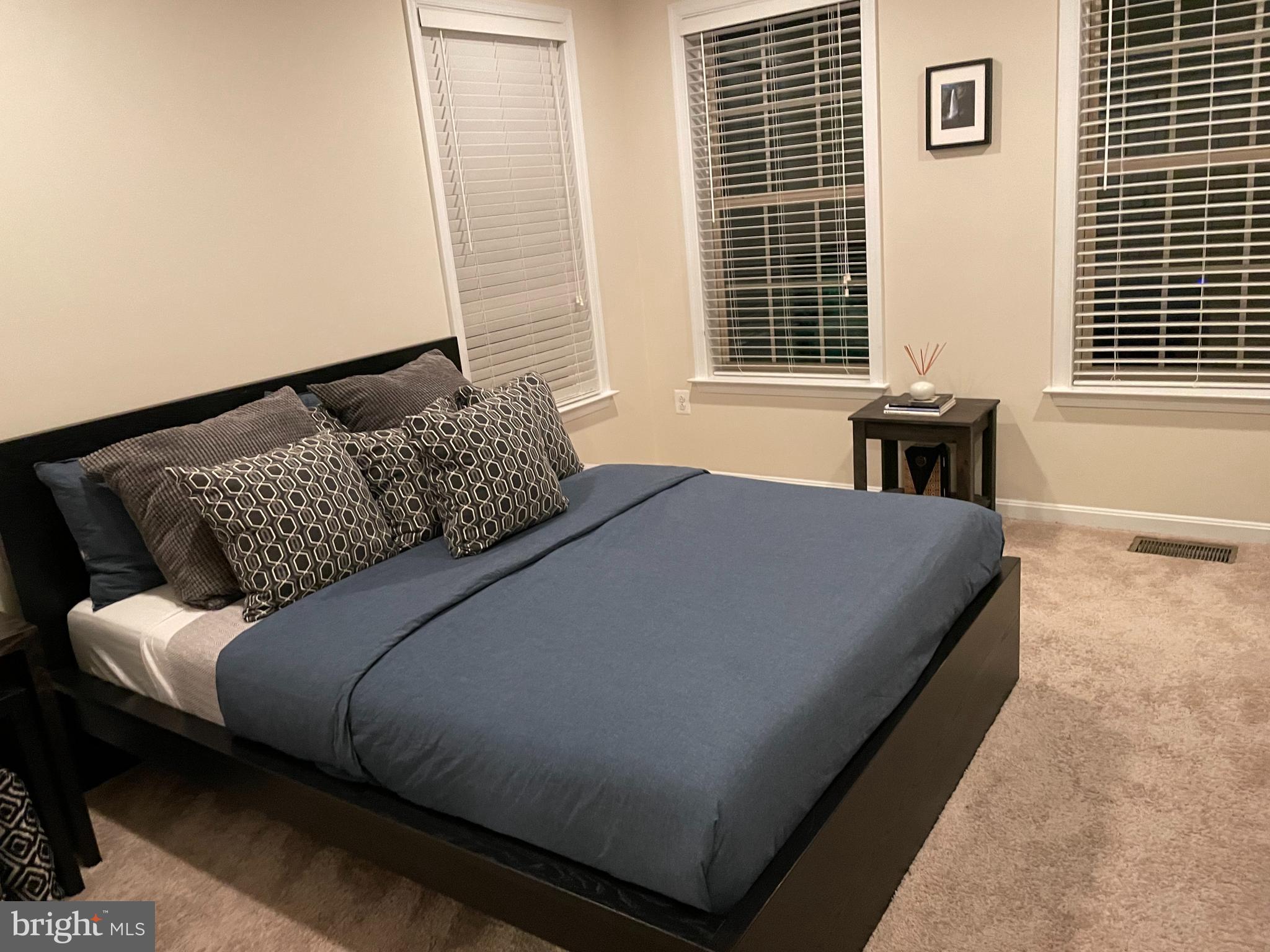 WOODMORE TOWNE CENTRE - Residential Lease