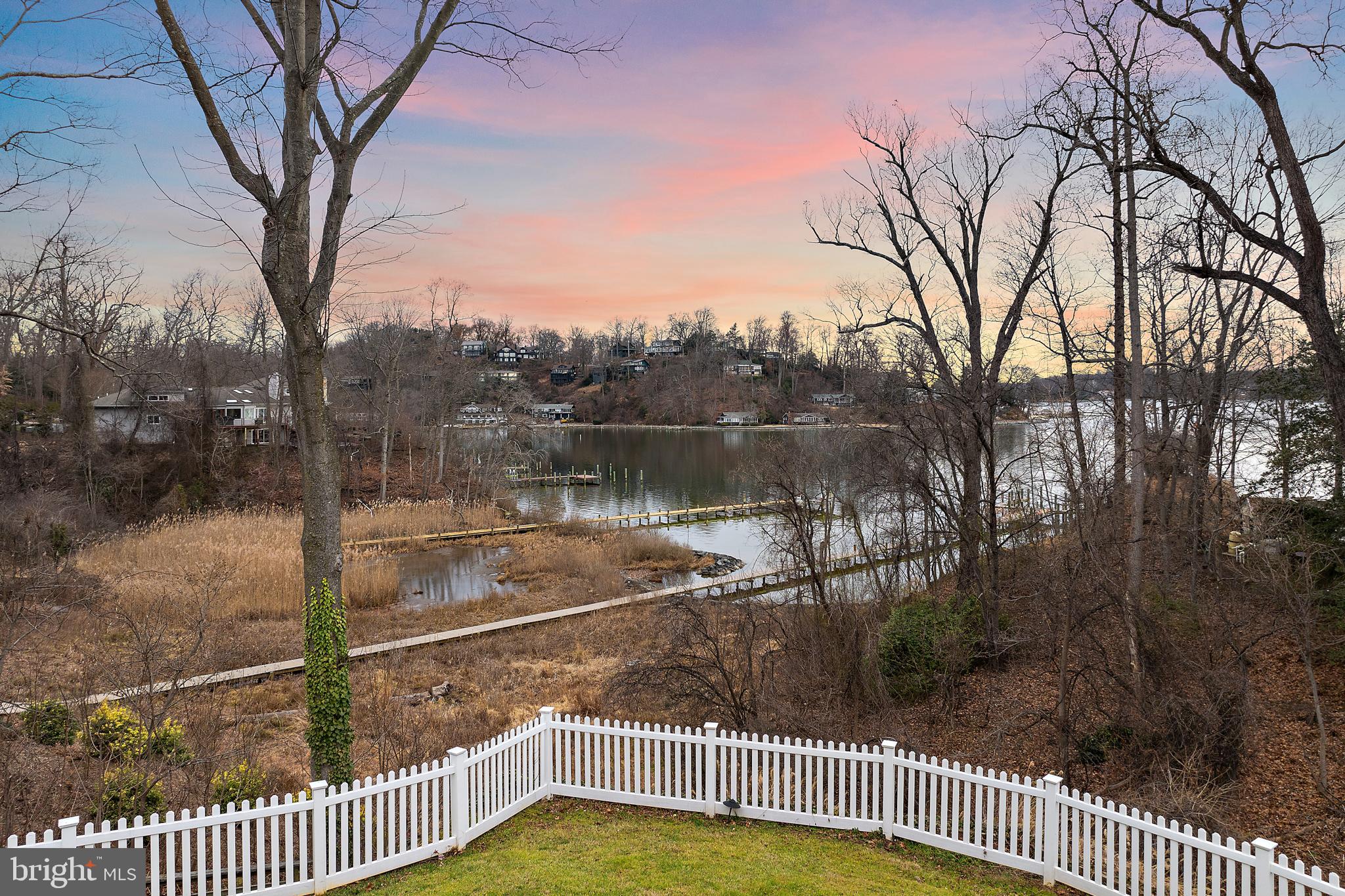 THE DOWNS - Residential