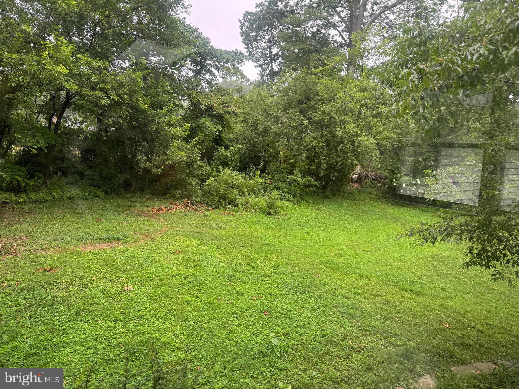 4046 ELIZABETH LANE