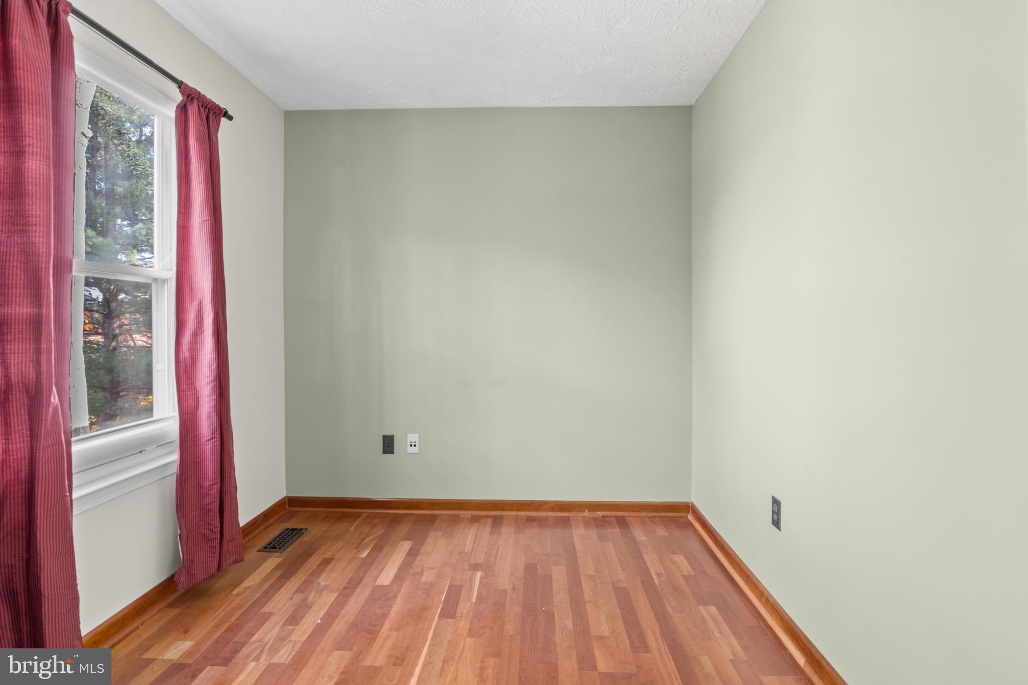 MAYFIELD MANOR - Residential