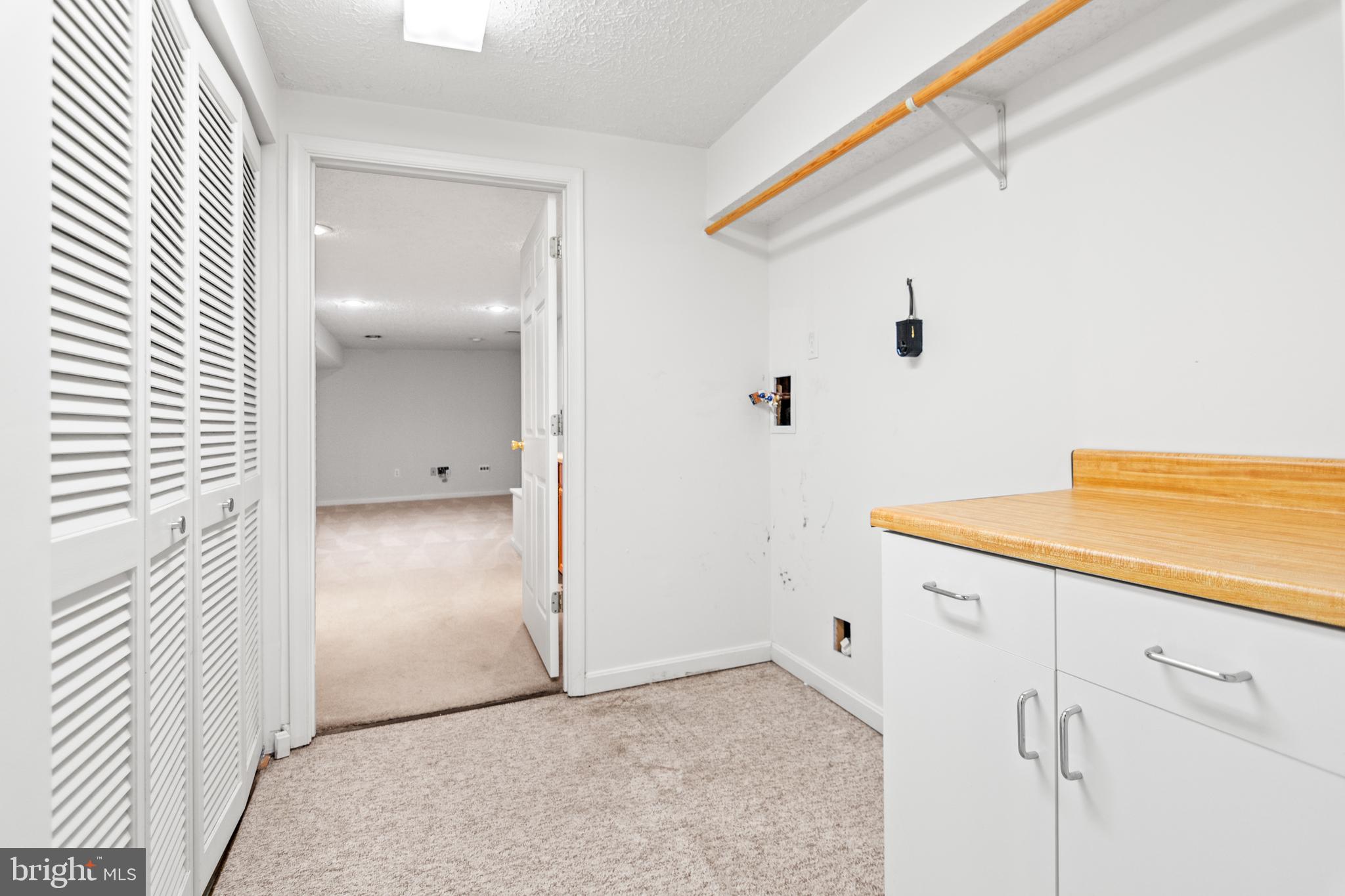 MAYFIELD MANOR - Residential