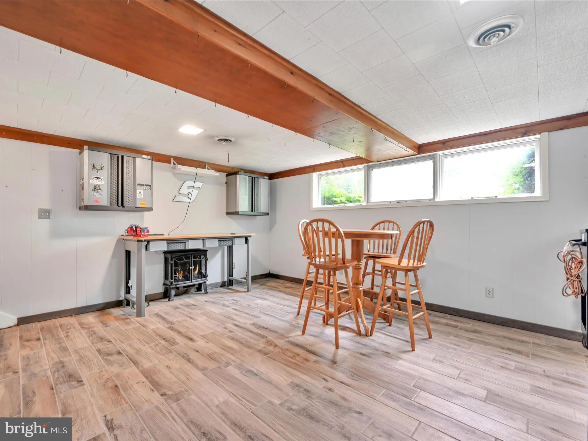 Stevens, Pennsylvania 17578, United States, 4 Bedrooms Bedrooms, ,4 BathroomsBathrooms,Residential,Pending,156113