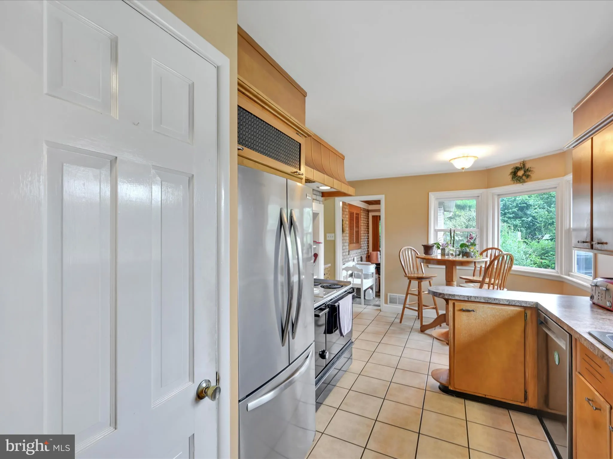 Stevens, Pennsylvania 17578, United States, 4 Bedrooms Bedrooms, ,4 BathroomsBathrooms,Residential,Pending,156113