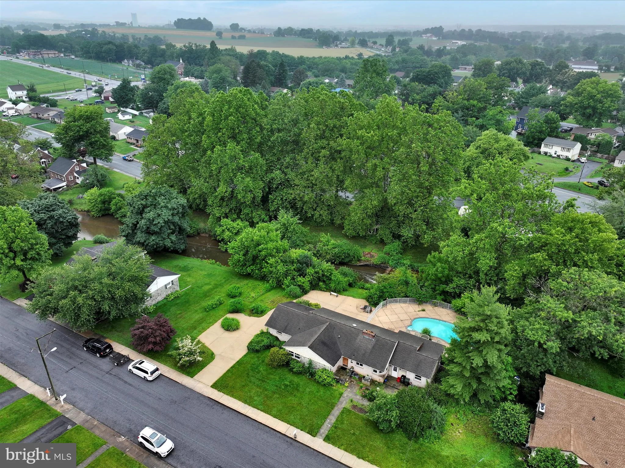 Stevens, Pennsylvania 17578, United States, 4 Bedrooms Bedrooms, ,4 BathroomsBathrooms,Residential,Pending,156113