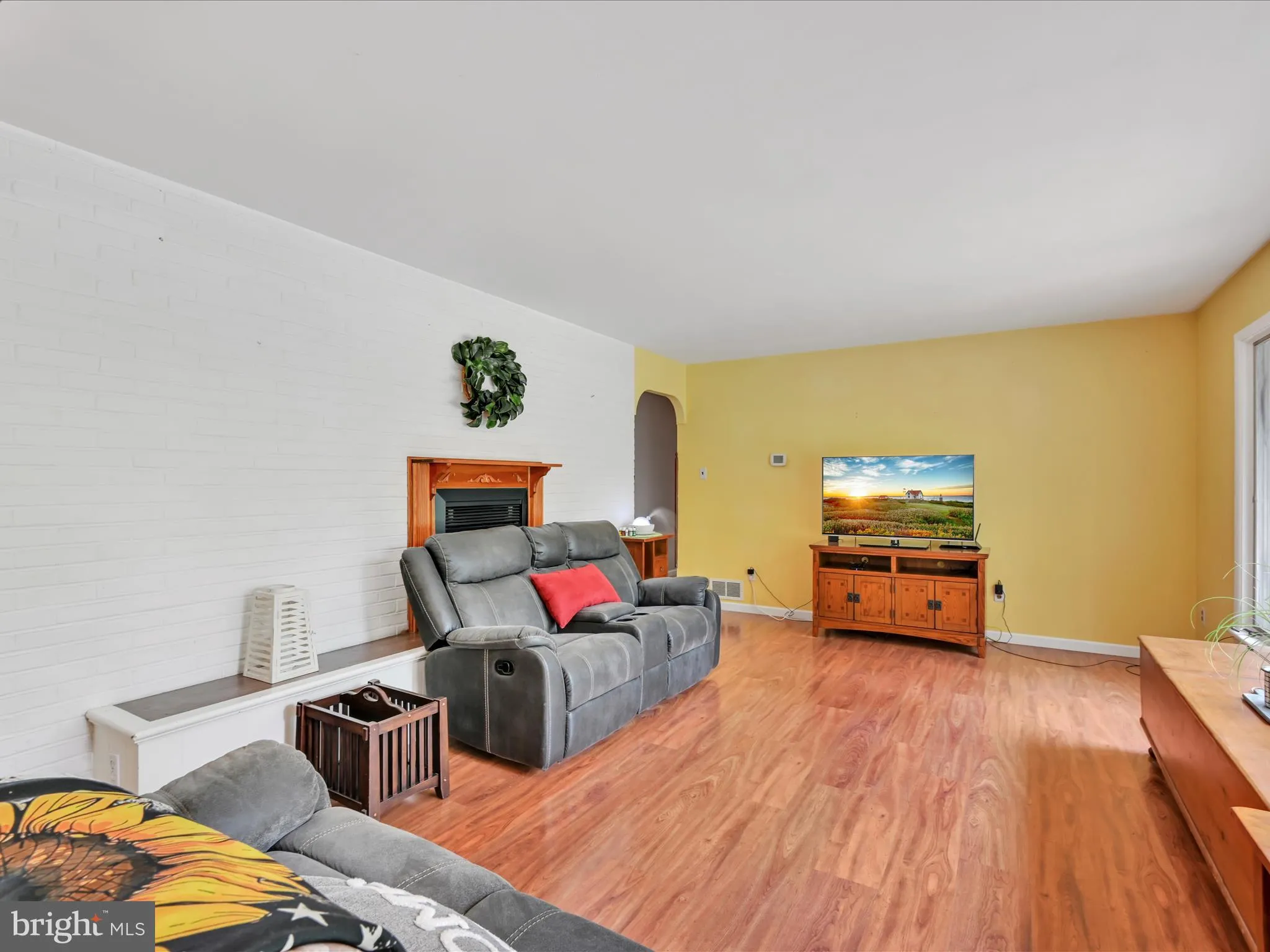 Stevens, Pennsylvania 17578, United States, 4 Bedrooms Bedrooms, ,4 BathroomsBathrooms,Residential,Pending,156113