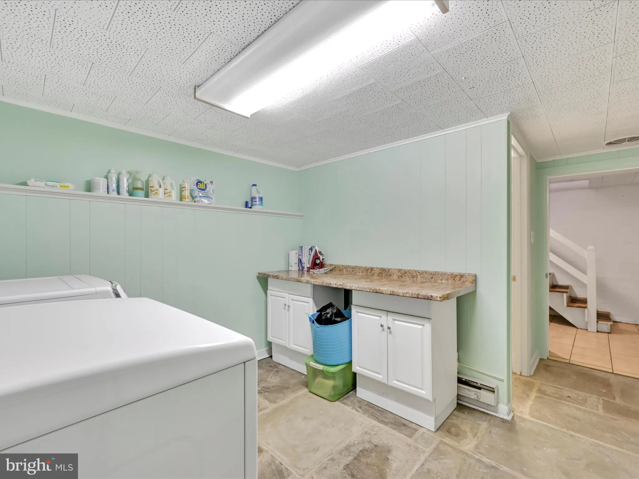 Stevens, Pennsylvania 17578, United States, 4 Bedrooms Bedrooms, ,4 BathroomsBathrooms,Residential,Pending,156113