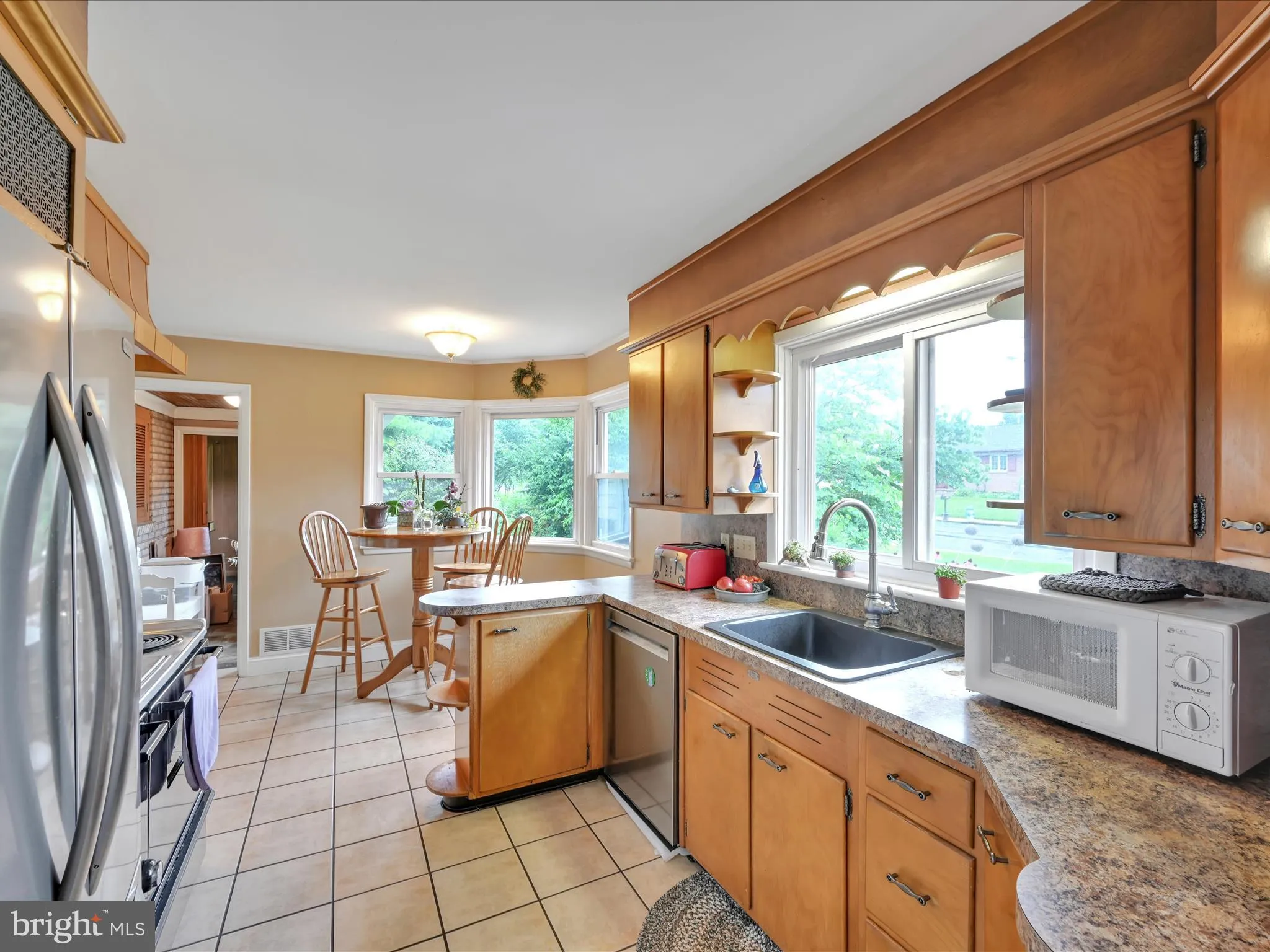 Stevens, Pennsylvania 17578, United States, 4 Bedrooms Bedrooms, ,4 BathroomsBathrooms,Residential,Pending,156113