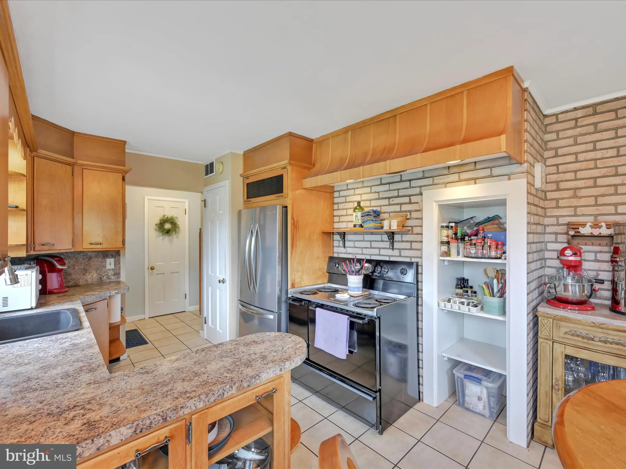 Stevens, Pennsylvania 17578, United States, 4 Bedrooms Bedrooms, ,4 BathroomsBathrooms,Residential,Pending,156113