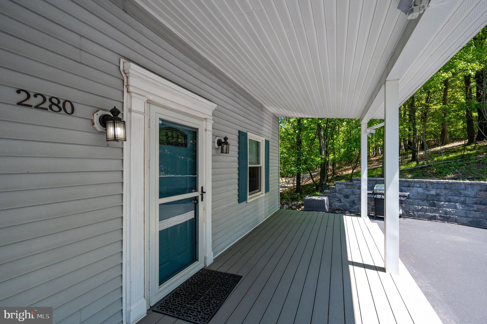 LAKE WYNONAH - Residential