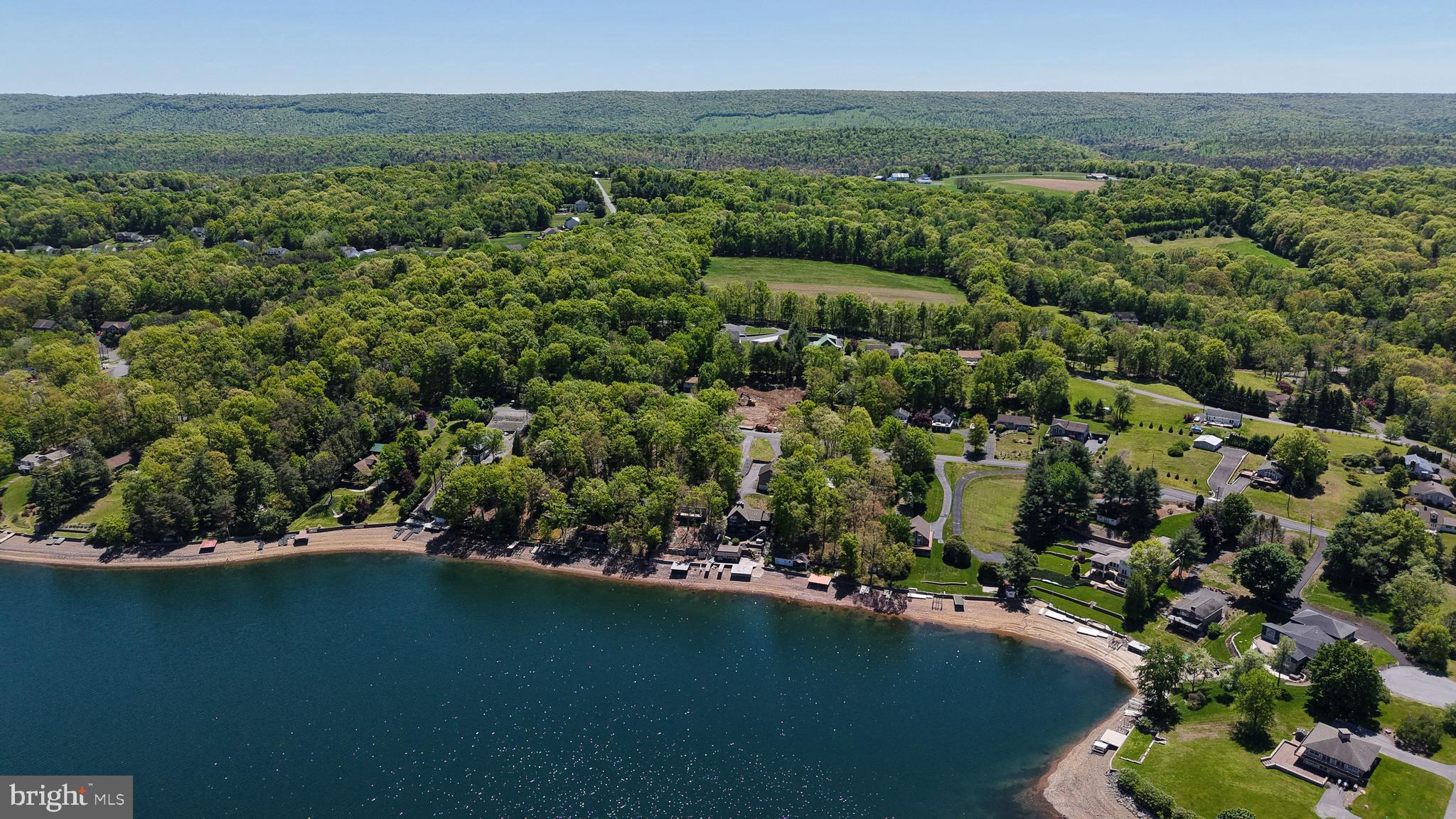 LAKE WYNONAH - Residential