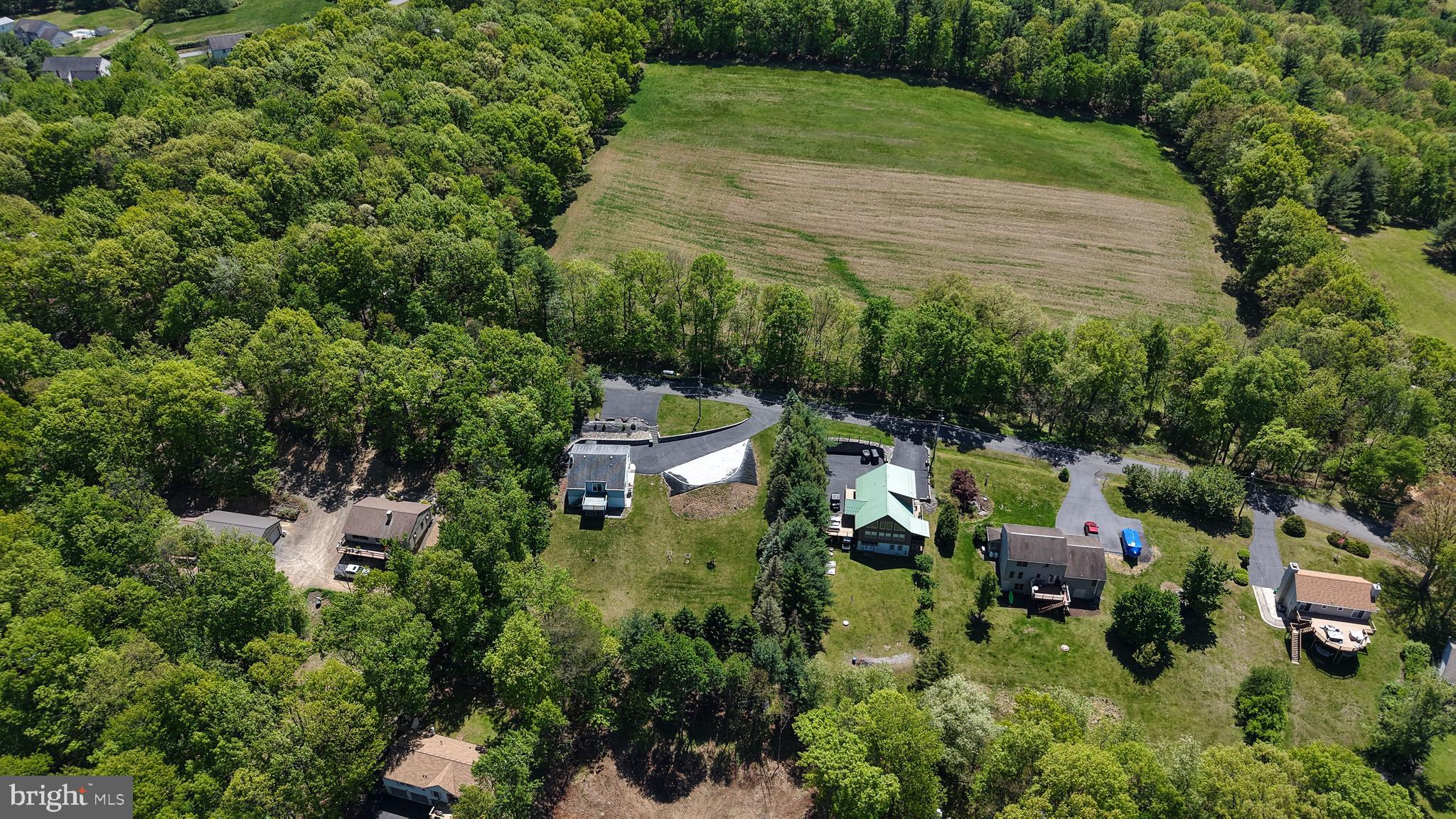 LAKE WYNONAH - Residential
