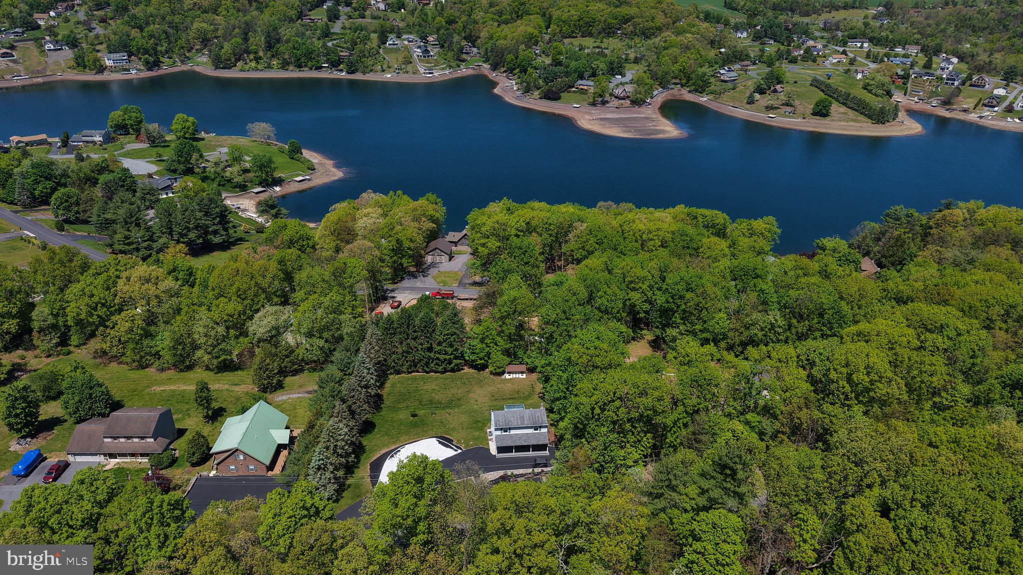 LAKE WYNONAH - Residential