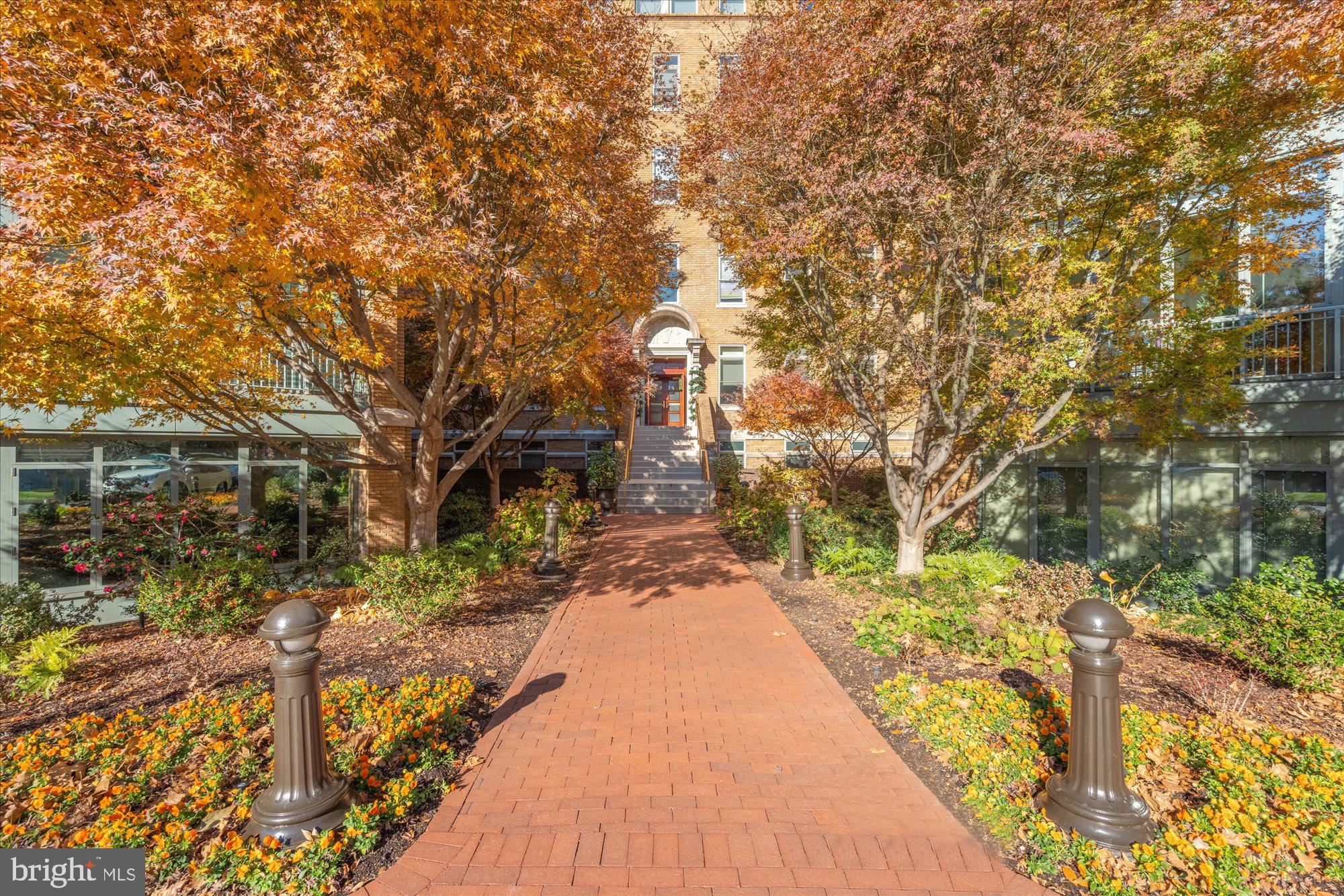 2425 L STREET NW 324