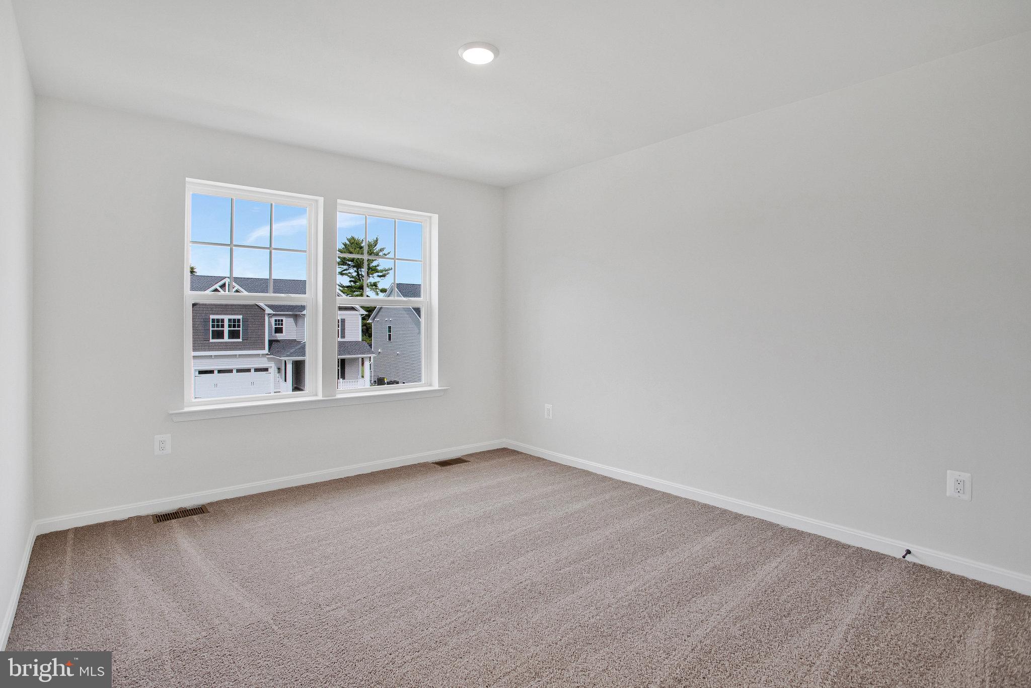 ROBERTS CROSSING - Residential