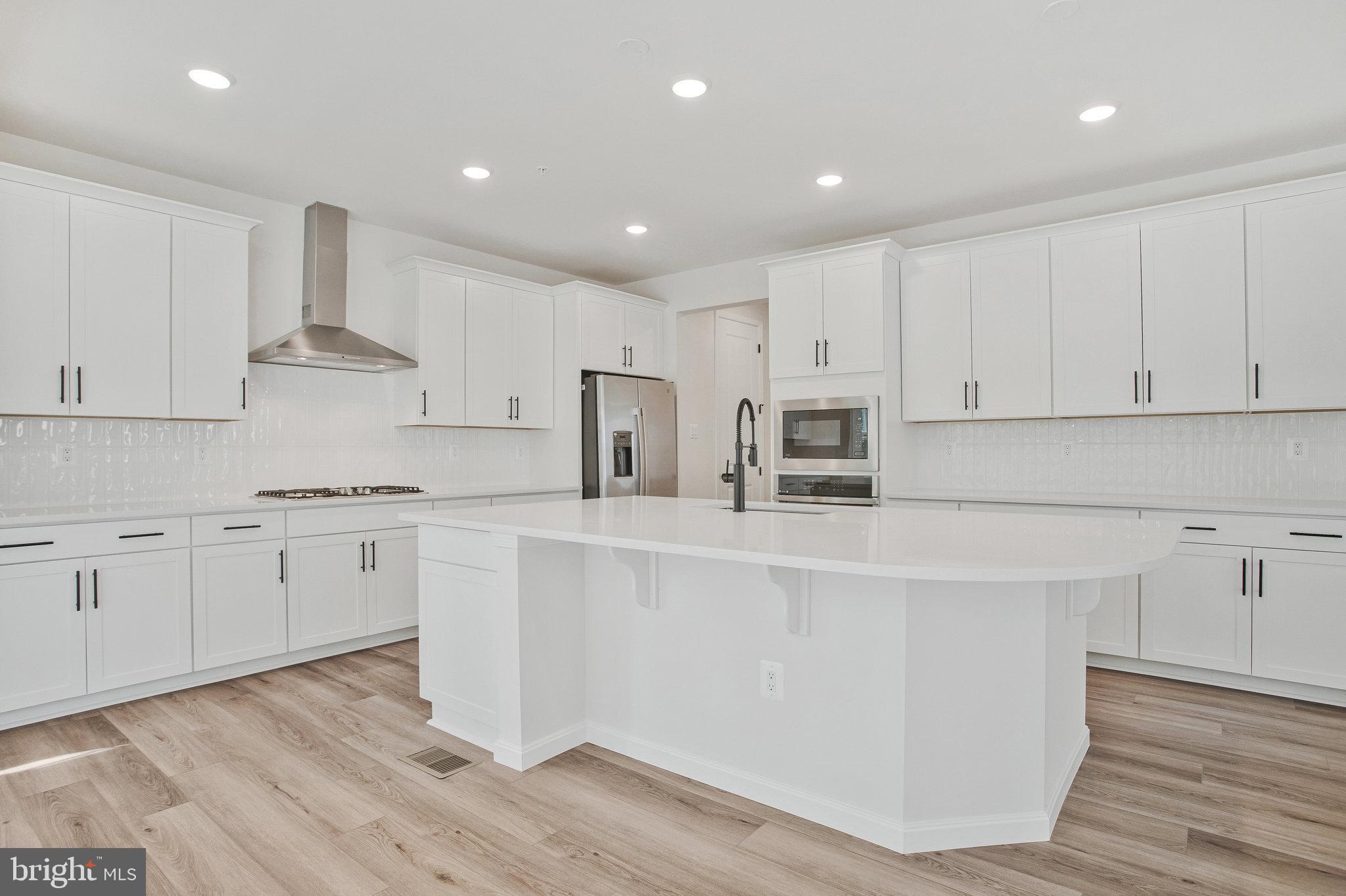 ROBERTS CROSSING - Residential