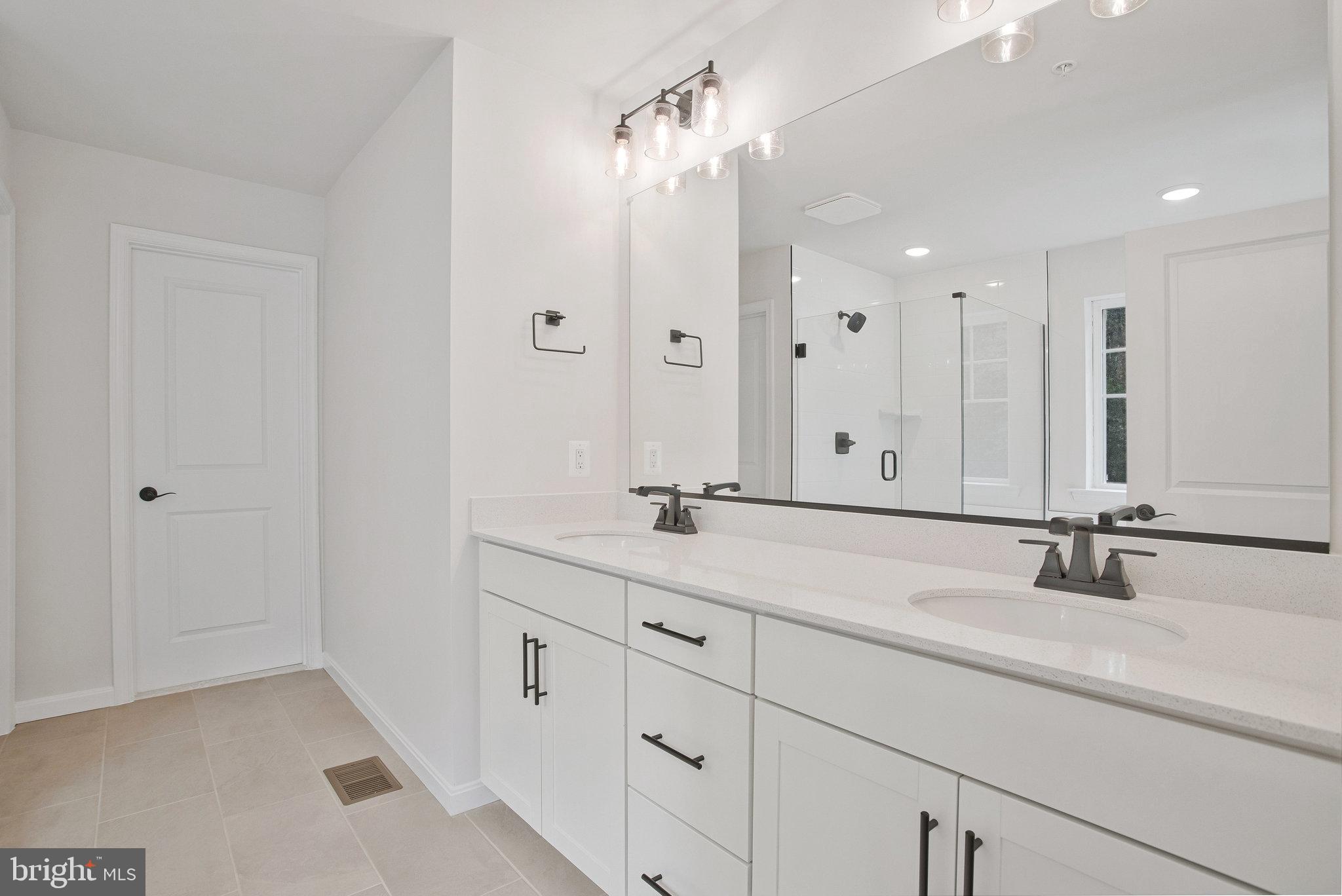 ROBERTS CROSSING - Residential