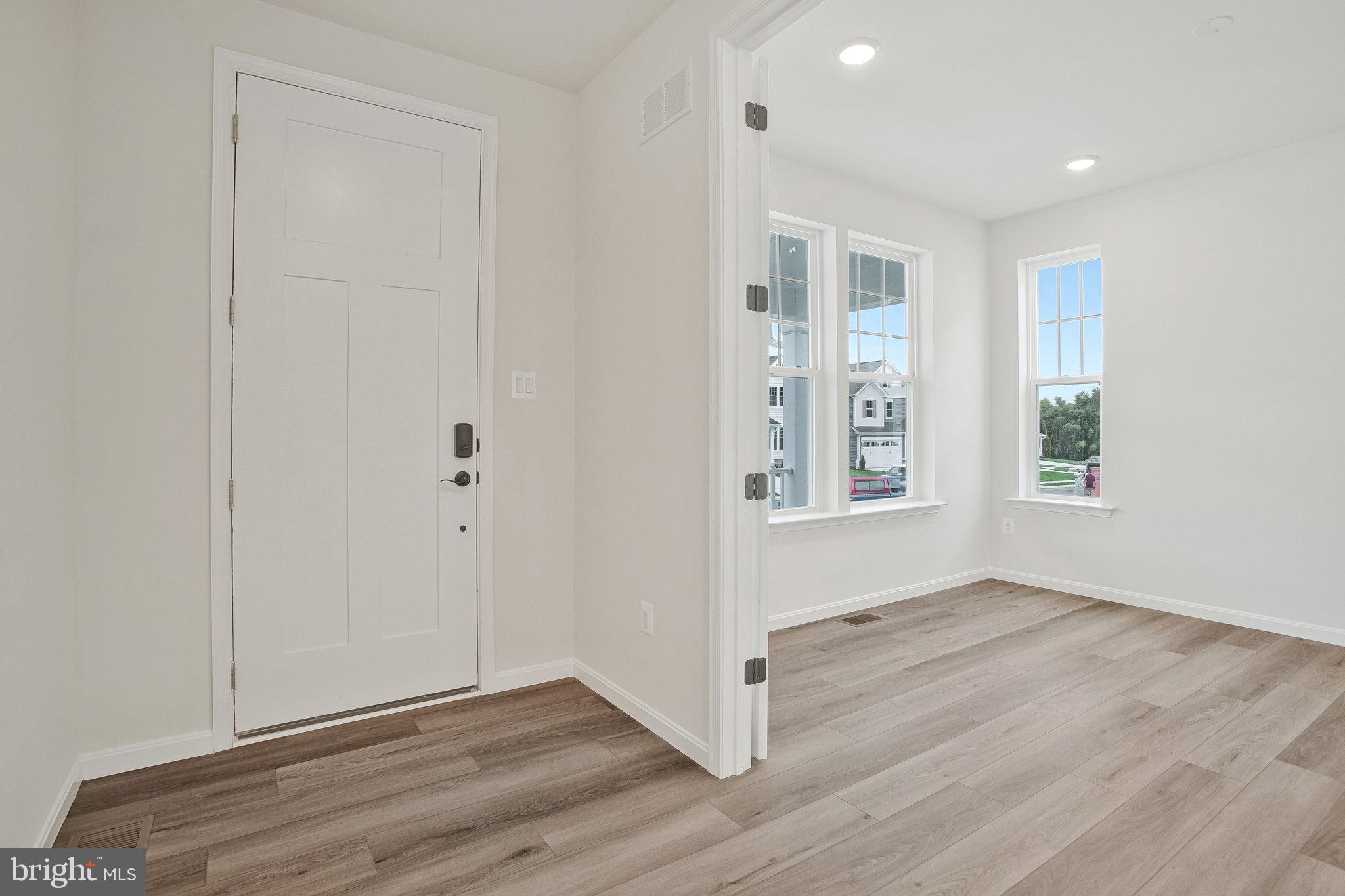 ROBERTS CROSSING - Residential