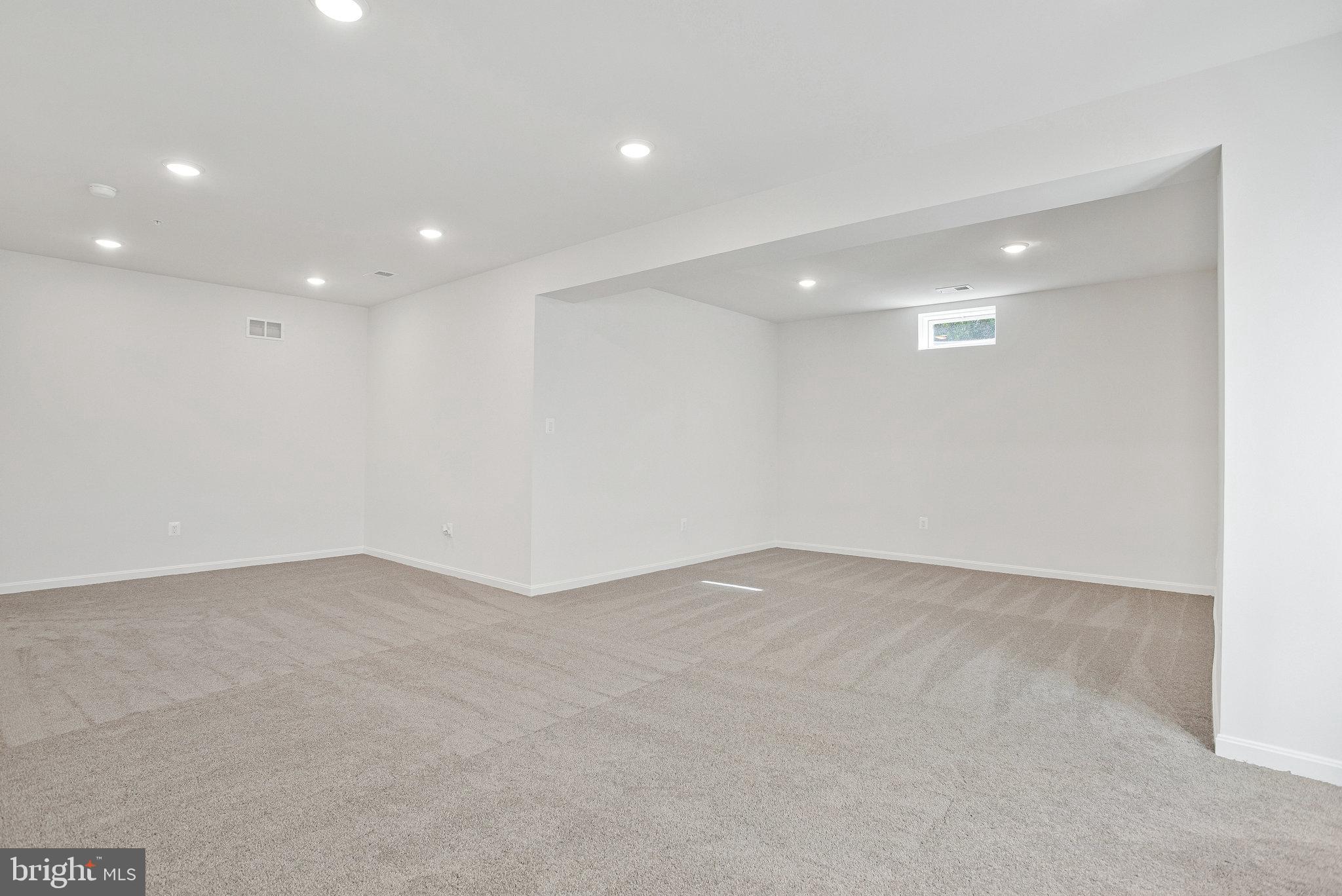 ROBERTS CROSSING - Residential