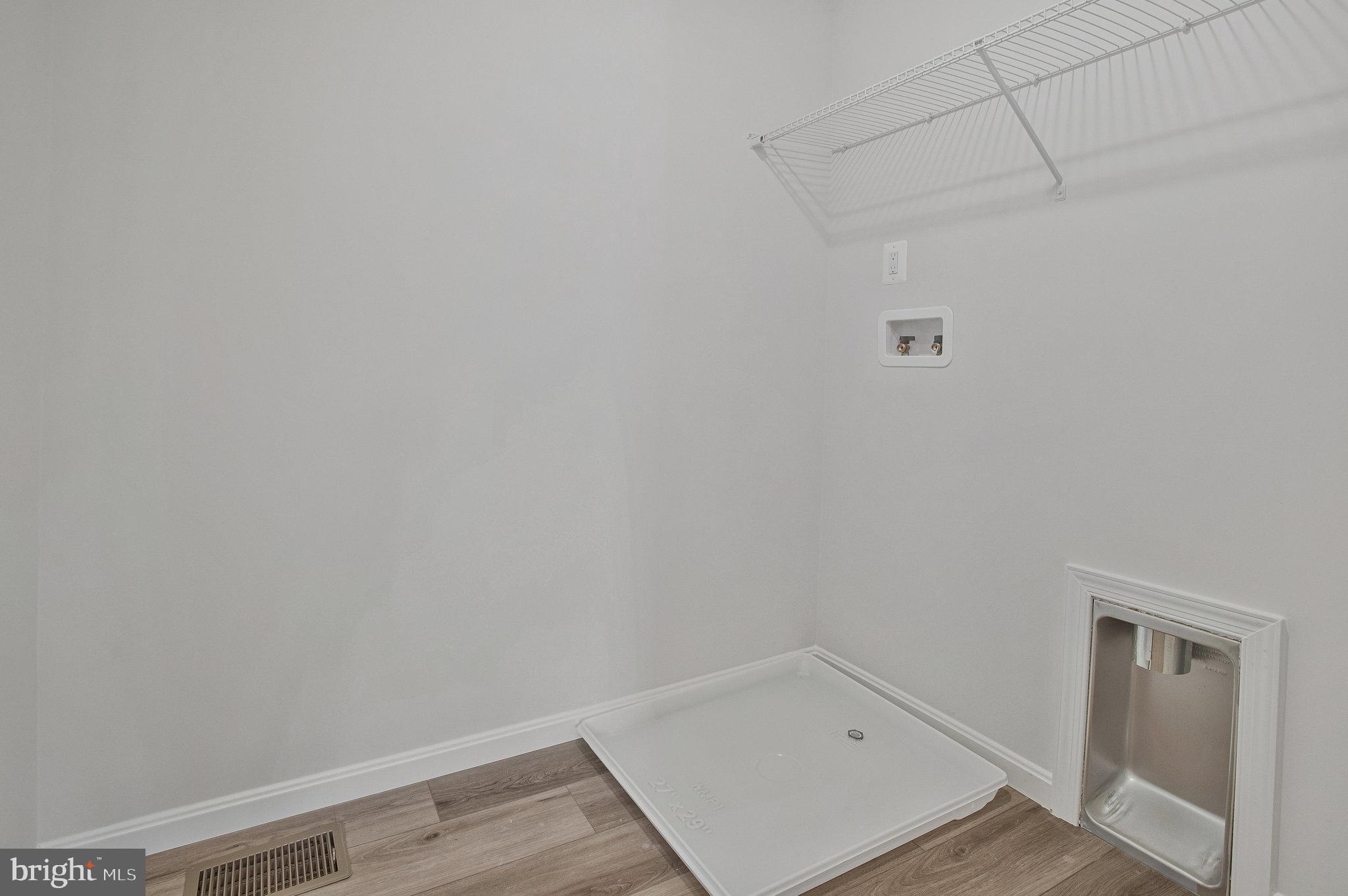 ROBERTS CROSSING - Residential