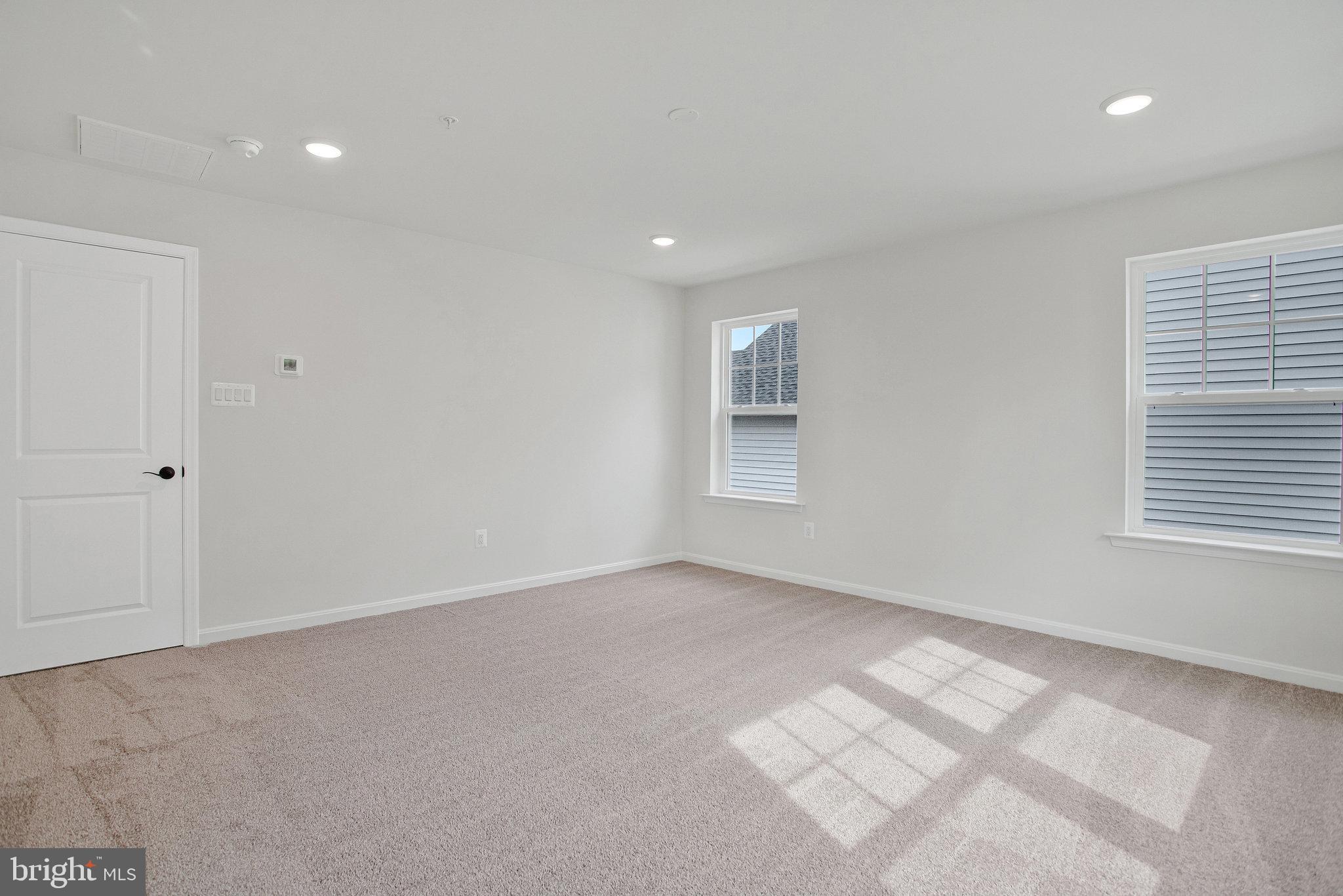 ROBERTS CROSSING - Residential