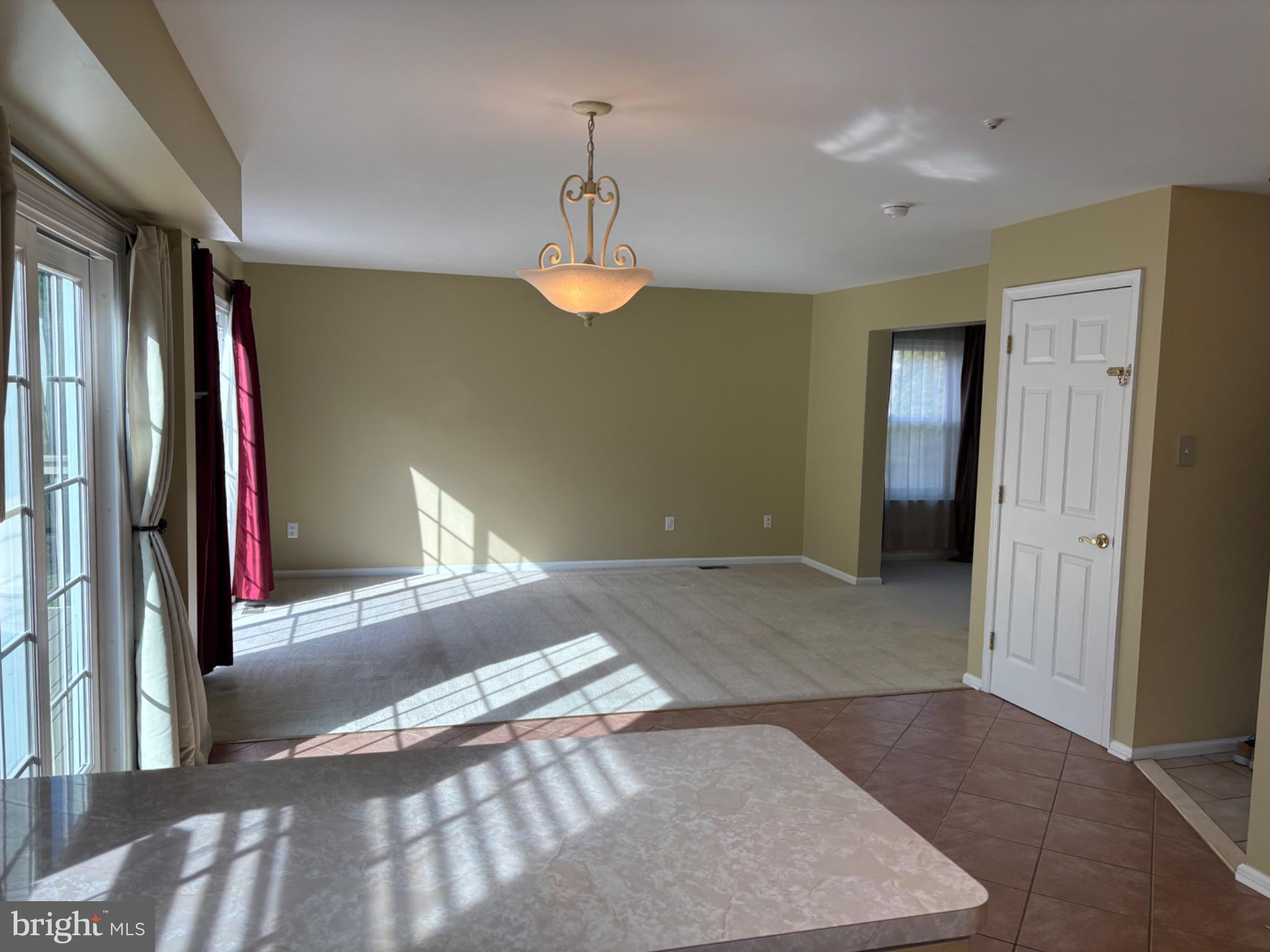 CREEK VIEW ESTS - Residential