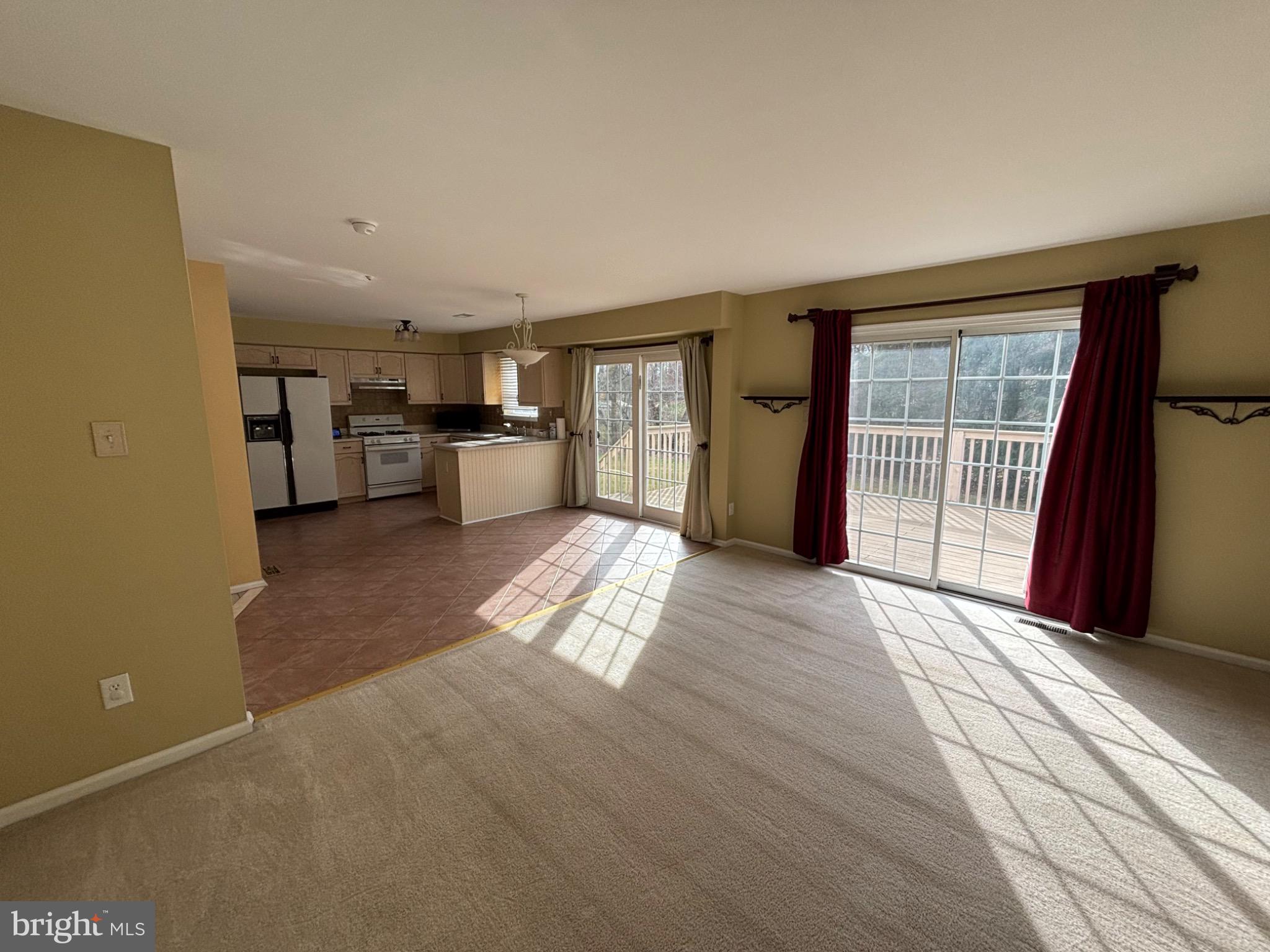 CREEK VIEW ESTS - Residential