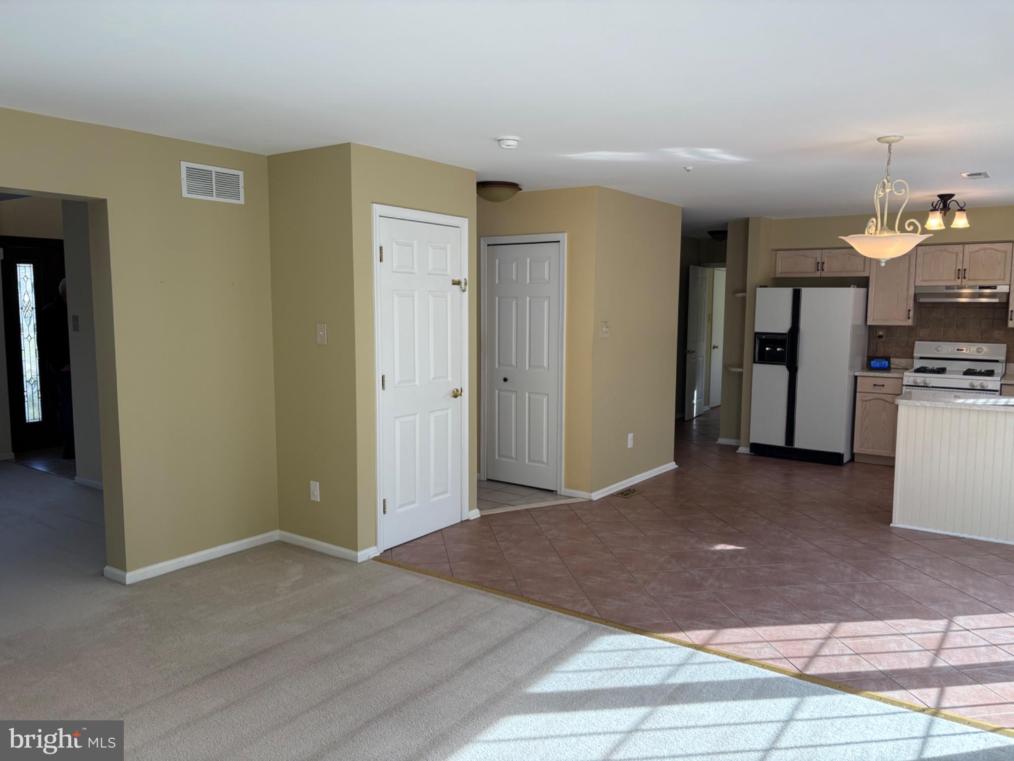 CREEK VIEW ESTS - Residential