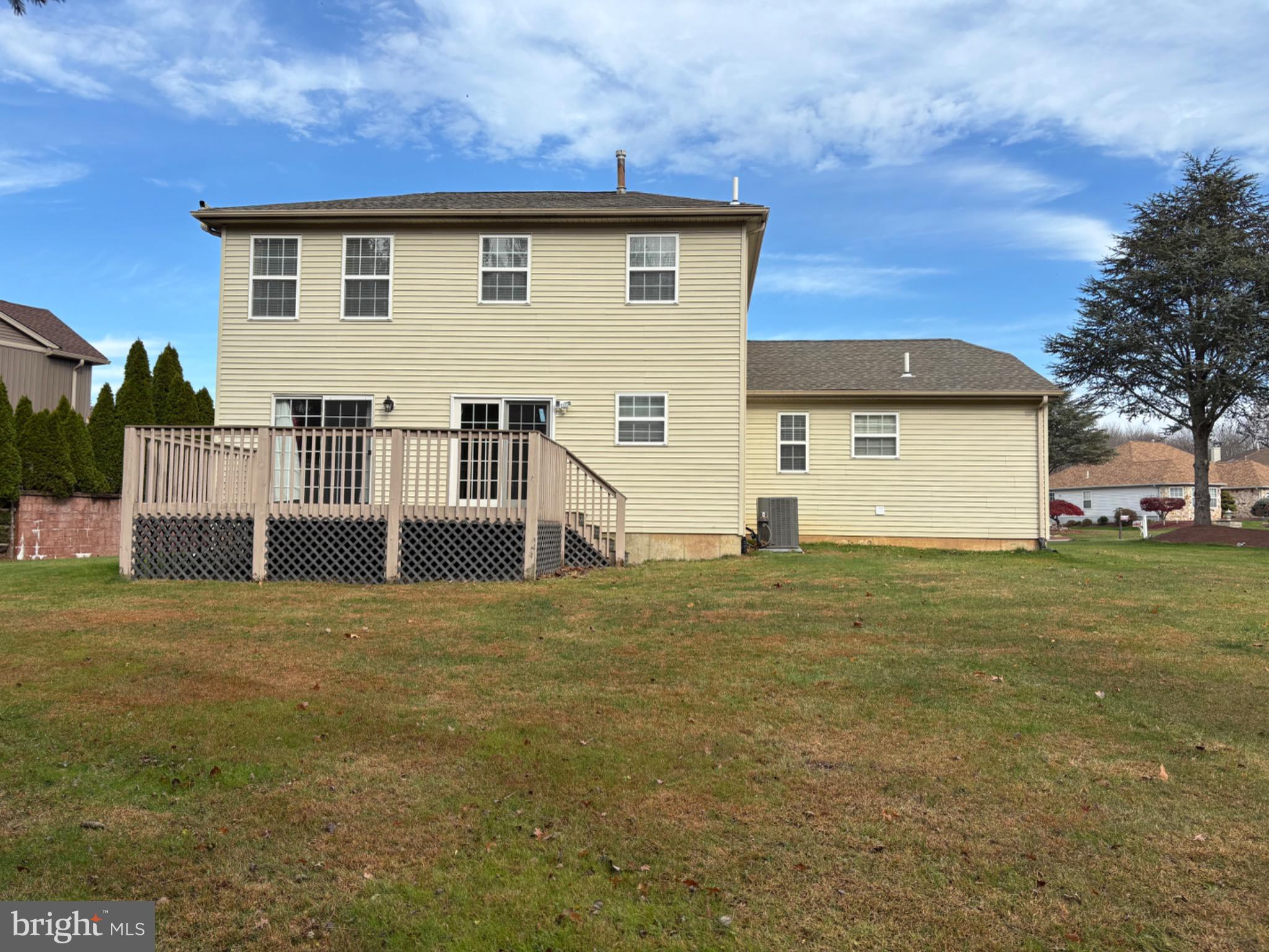 CREEK VIEW ESTS - Residential