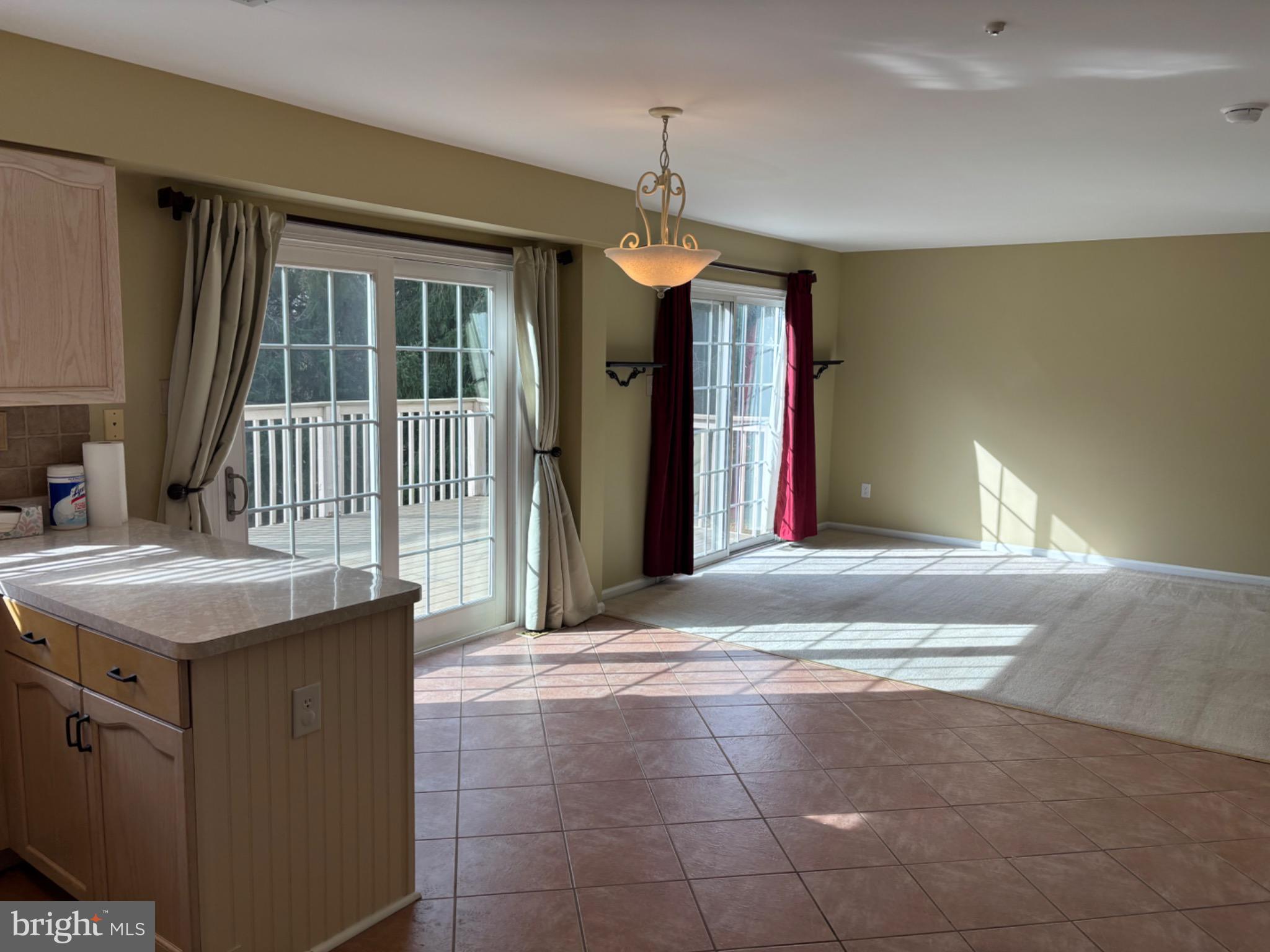 CREEK VIEW ESTS - Residential