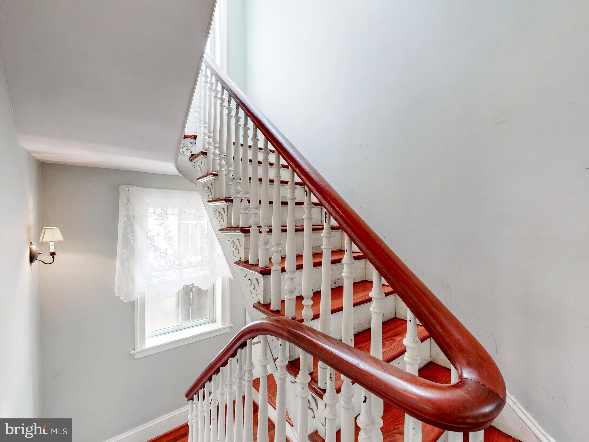 BUTCHERS HILL - Residential