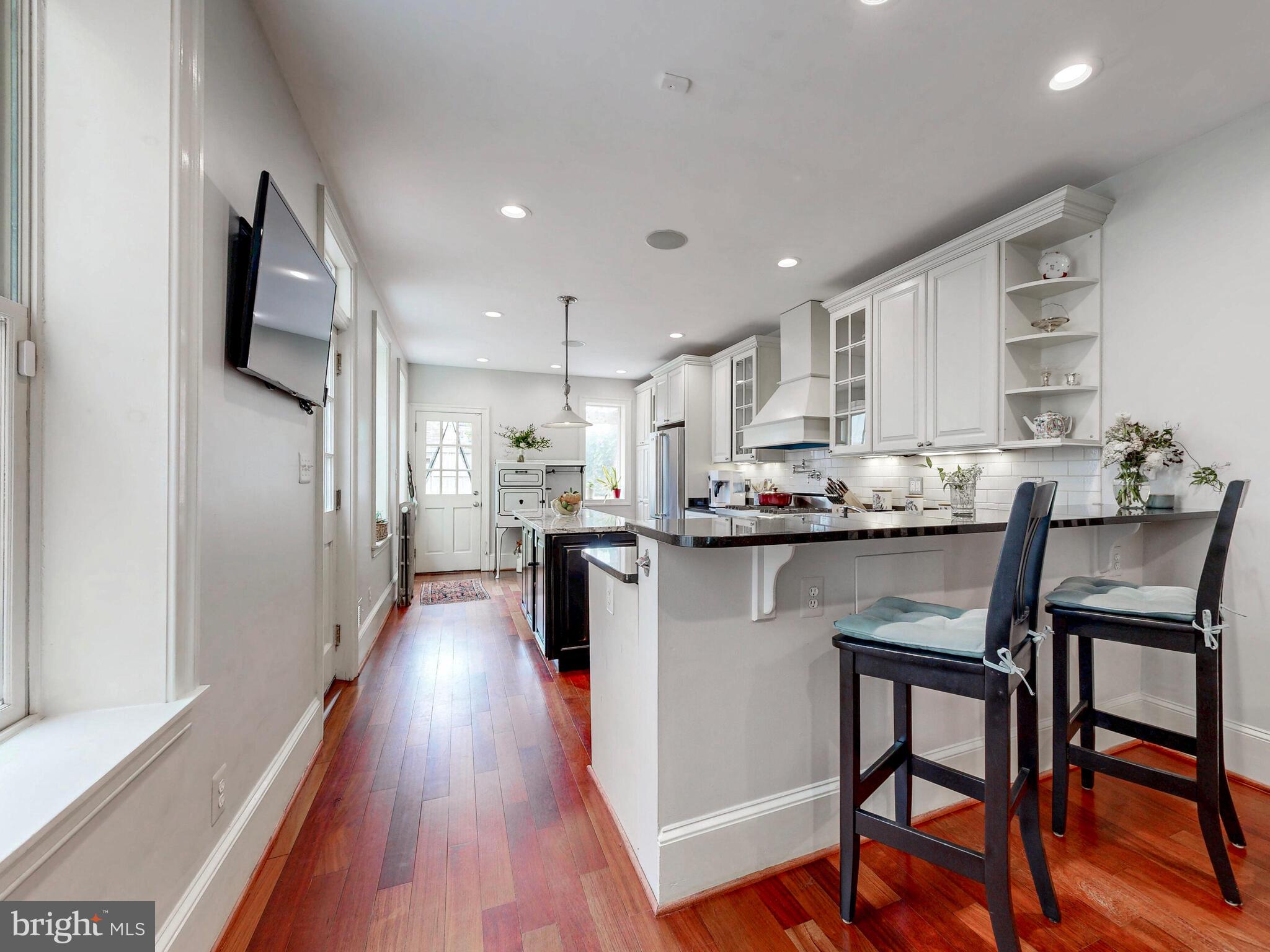 BUTCHERS HILL - Residential