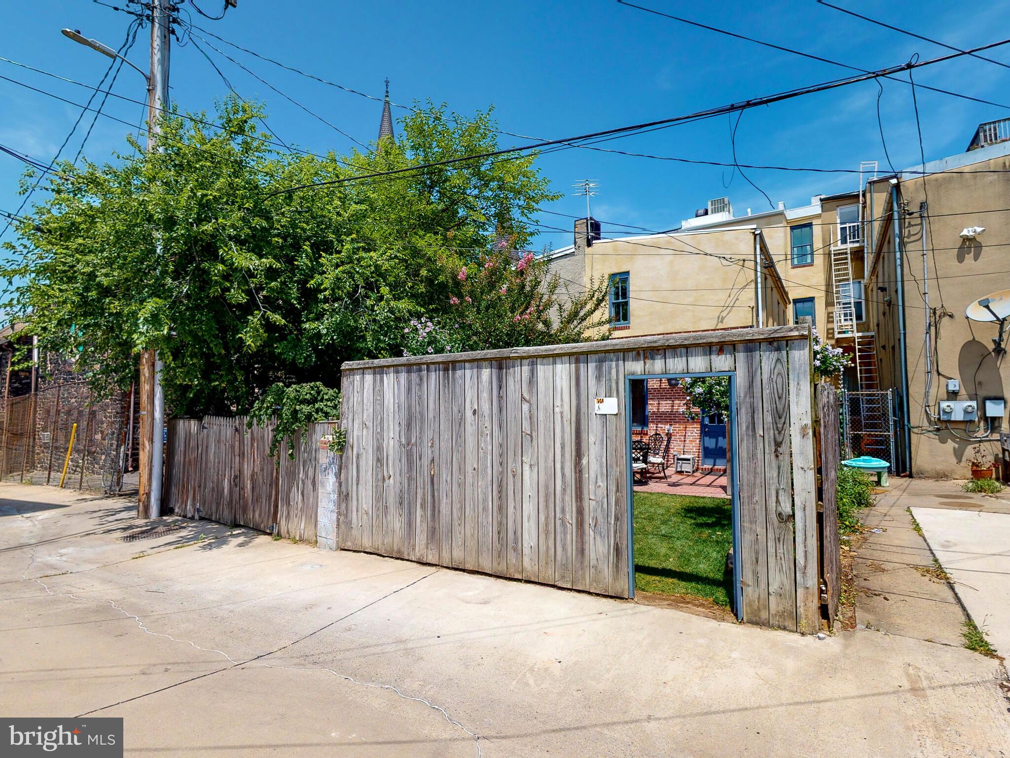 BUTCHERS HILL - Residential