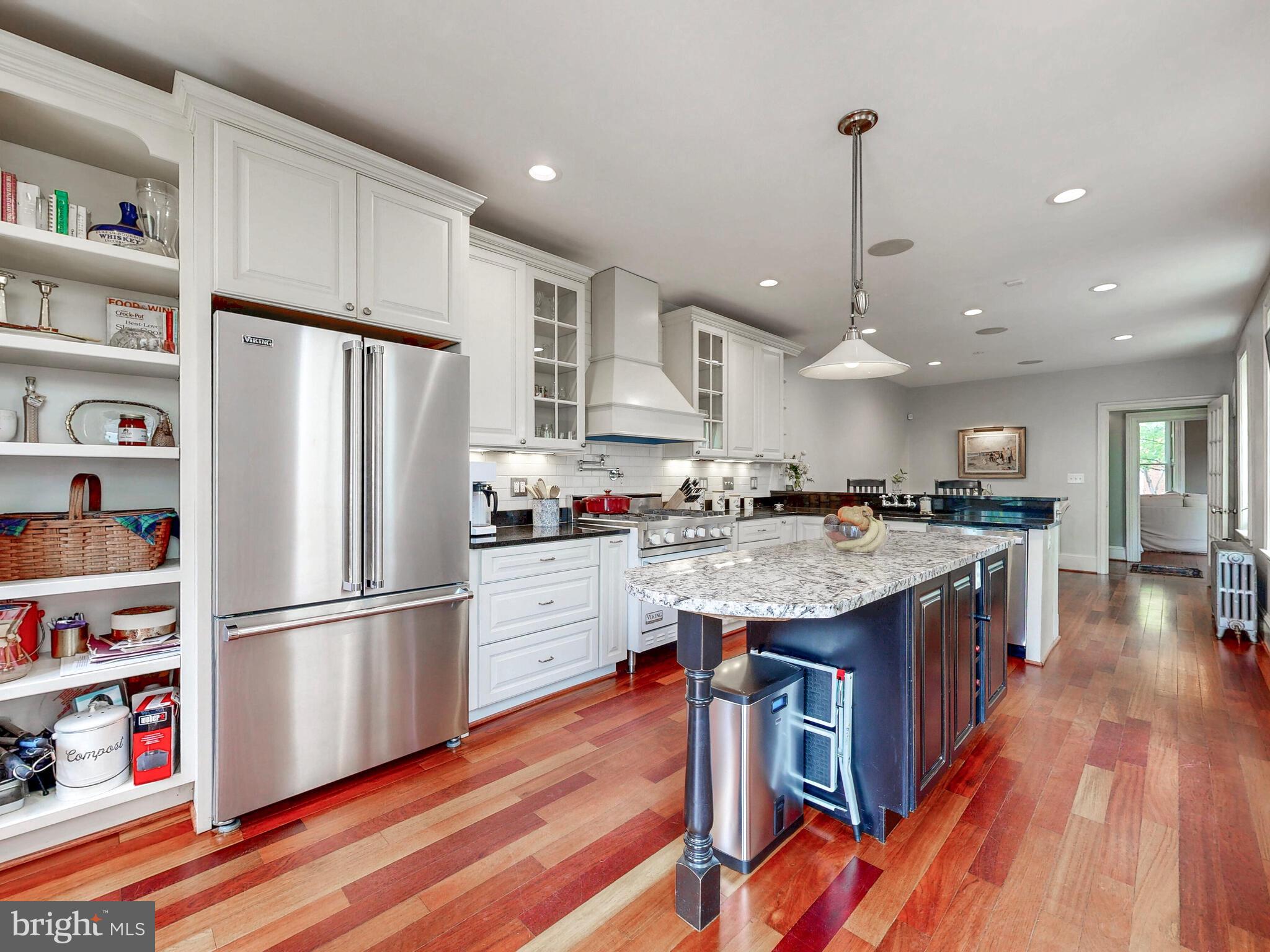 BUTCHERS HILL - Residential