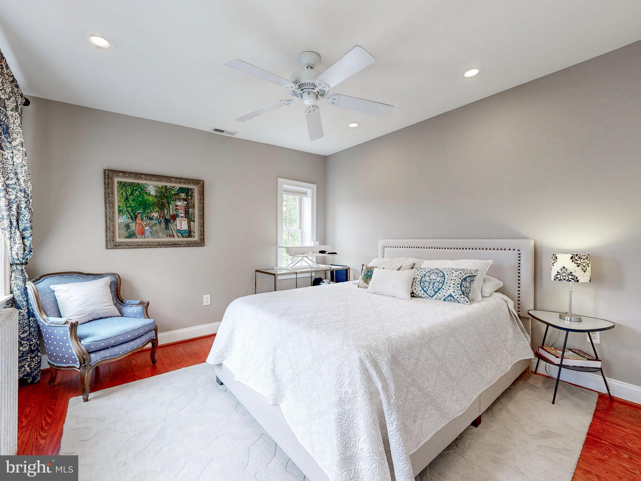 BUTCHERS HILL - Residential