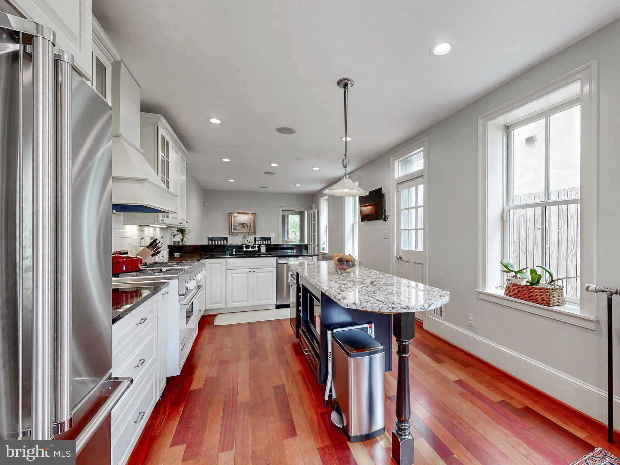 BUTCHERS HILL - Residential
