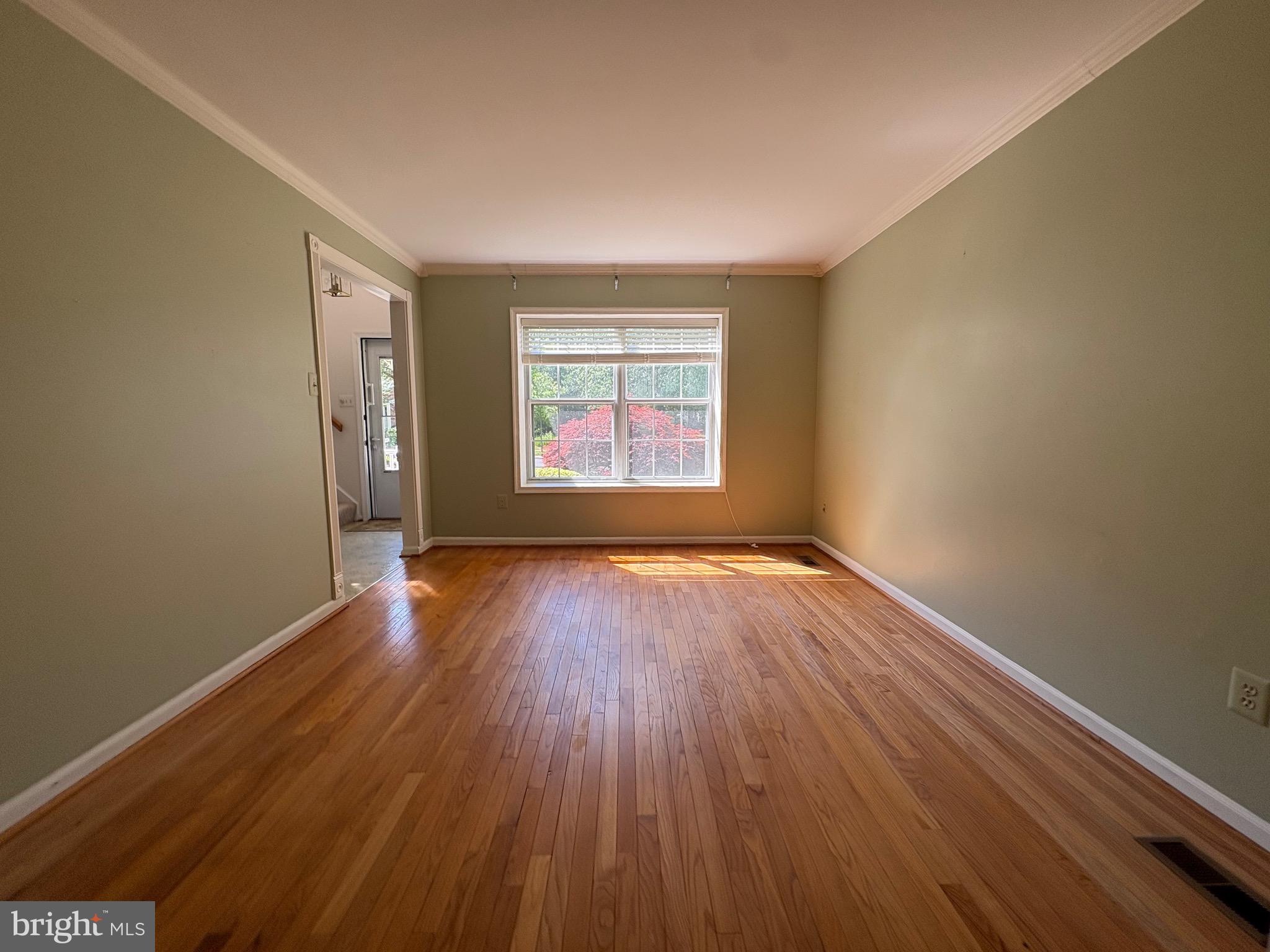 285 SHAKESPEARE DRIVE