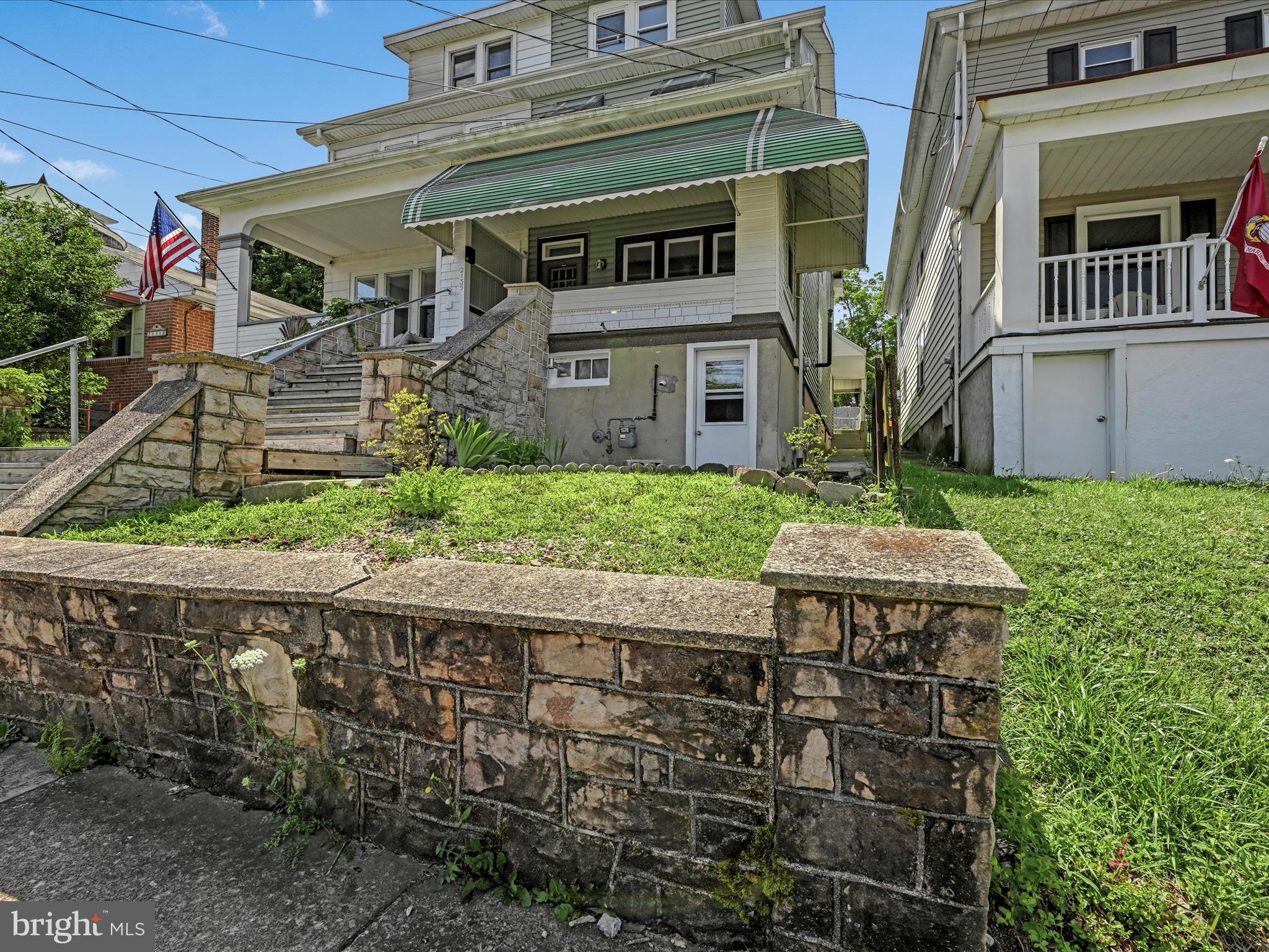 2135 W NORWEGIAN STREET