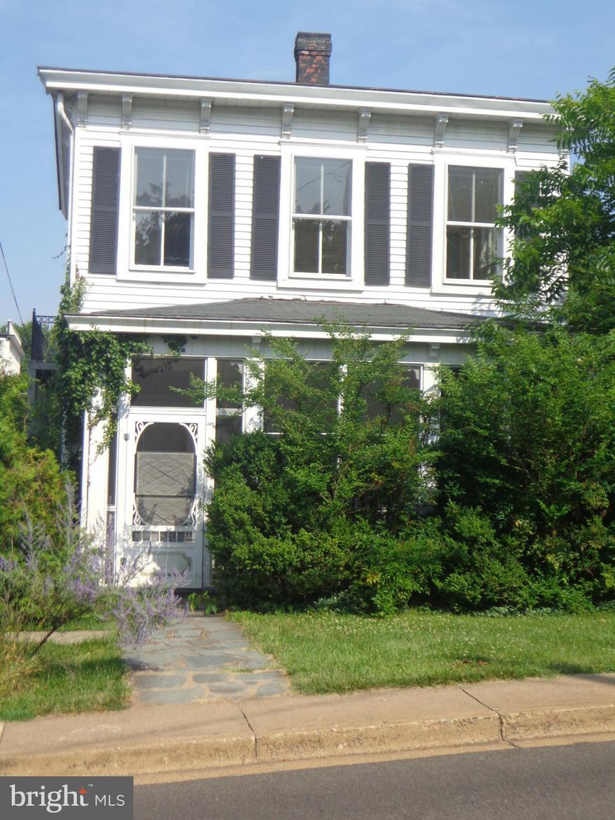 Charming 4 BR, 3 Bath Home In Downtown Culpeper. Walk To Shops And Restaurants Only A Few Blocks Away.  Hardwood Flooring Throughout, Tall Ceilings, Separate Dining Room, And An In-Law Suite In Basement. Sold in "AS-IS" Condition. Call about shared driveway in the back.* Tax Record Date of year built as 1961 is incorrect. We are trying to determine year built*