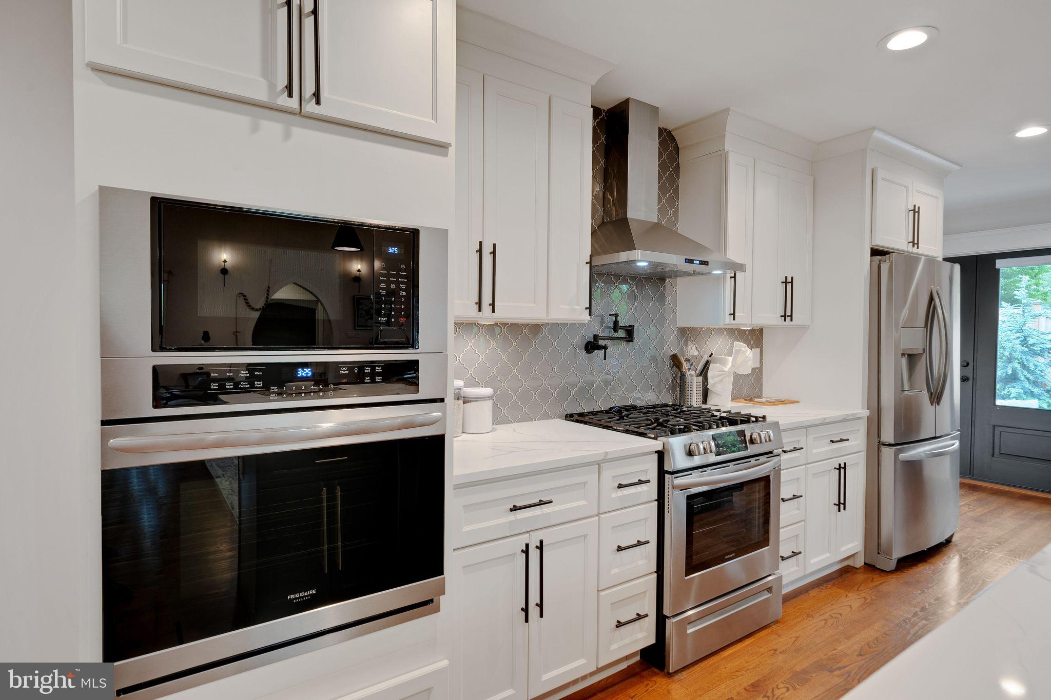 EAST FALLS - Residential