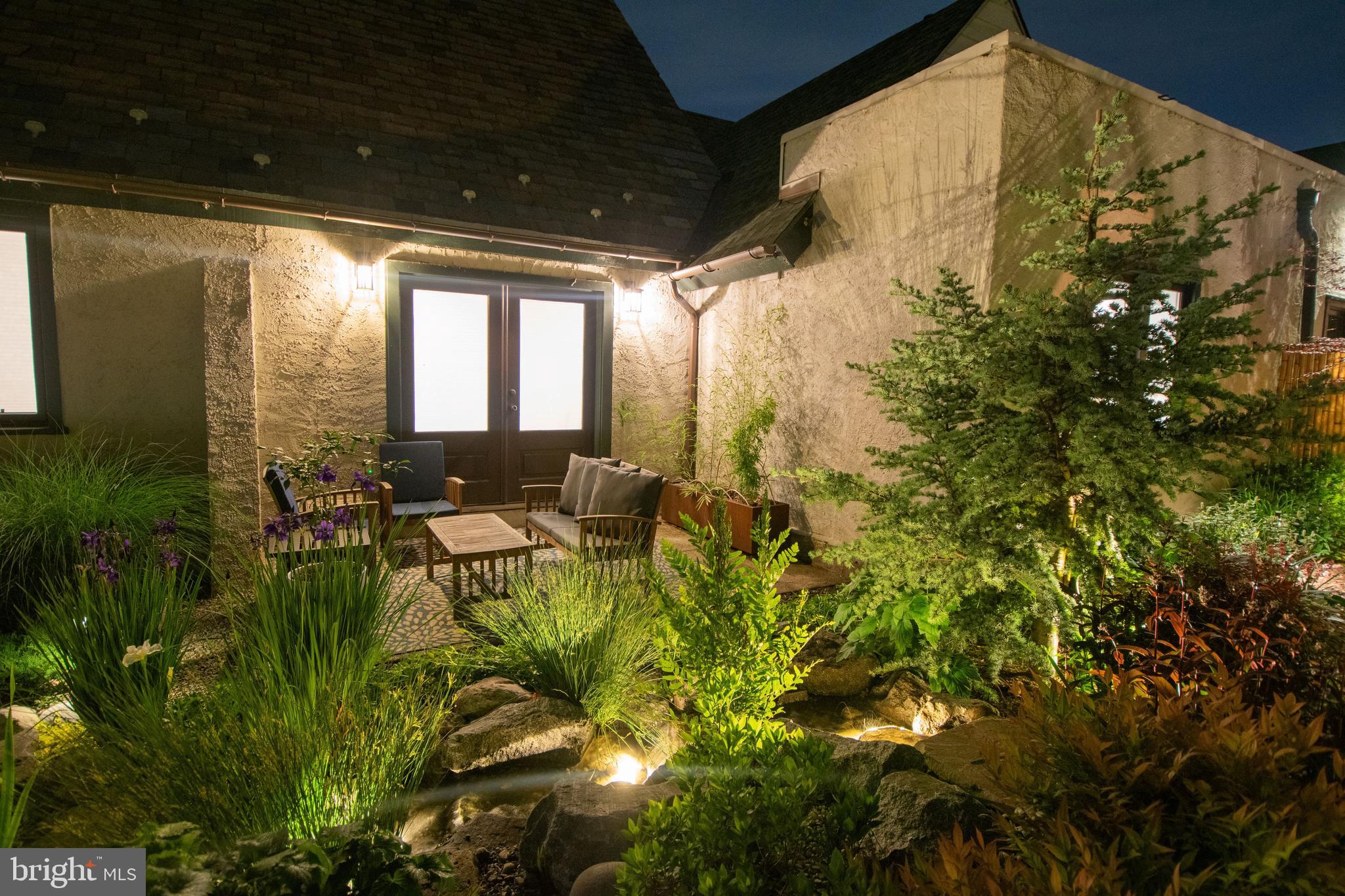 EAST FALLS - Residential