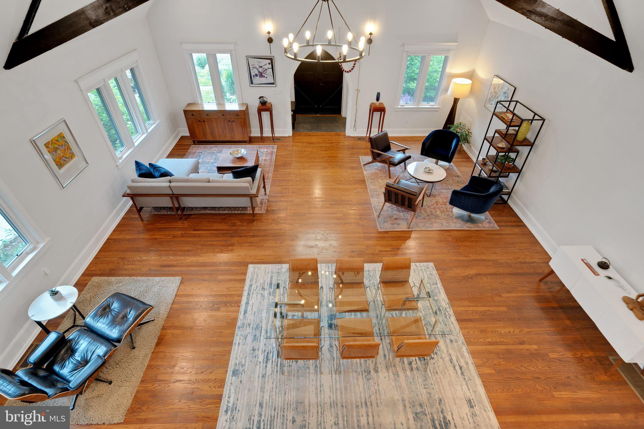 EAST FALLS - Residential