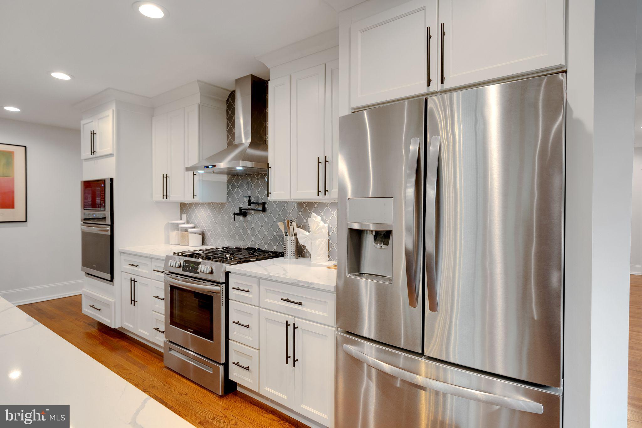 EAST FALLS - Residential