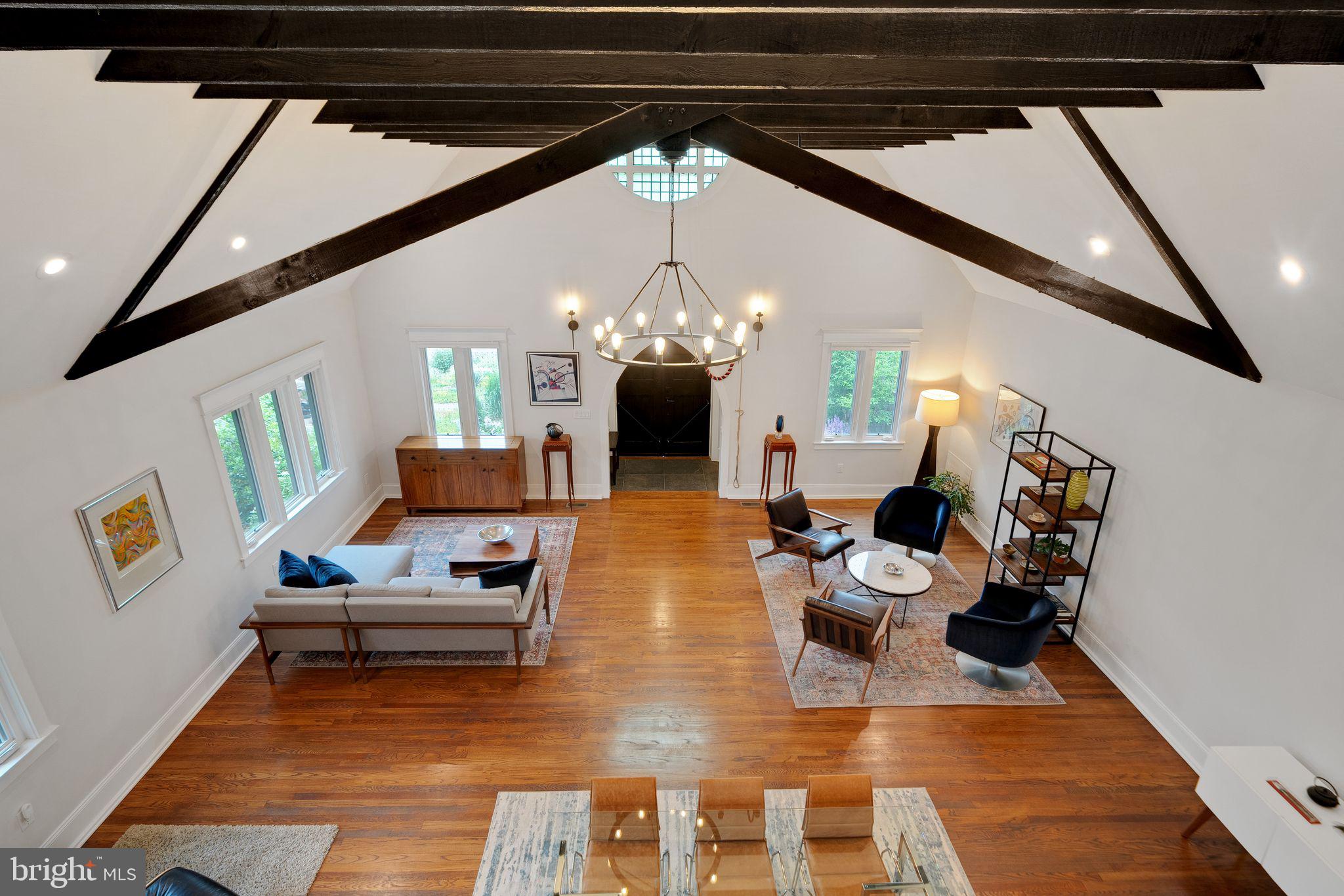 EAST FALLS - Residential