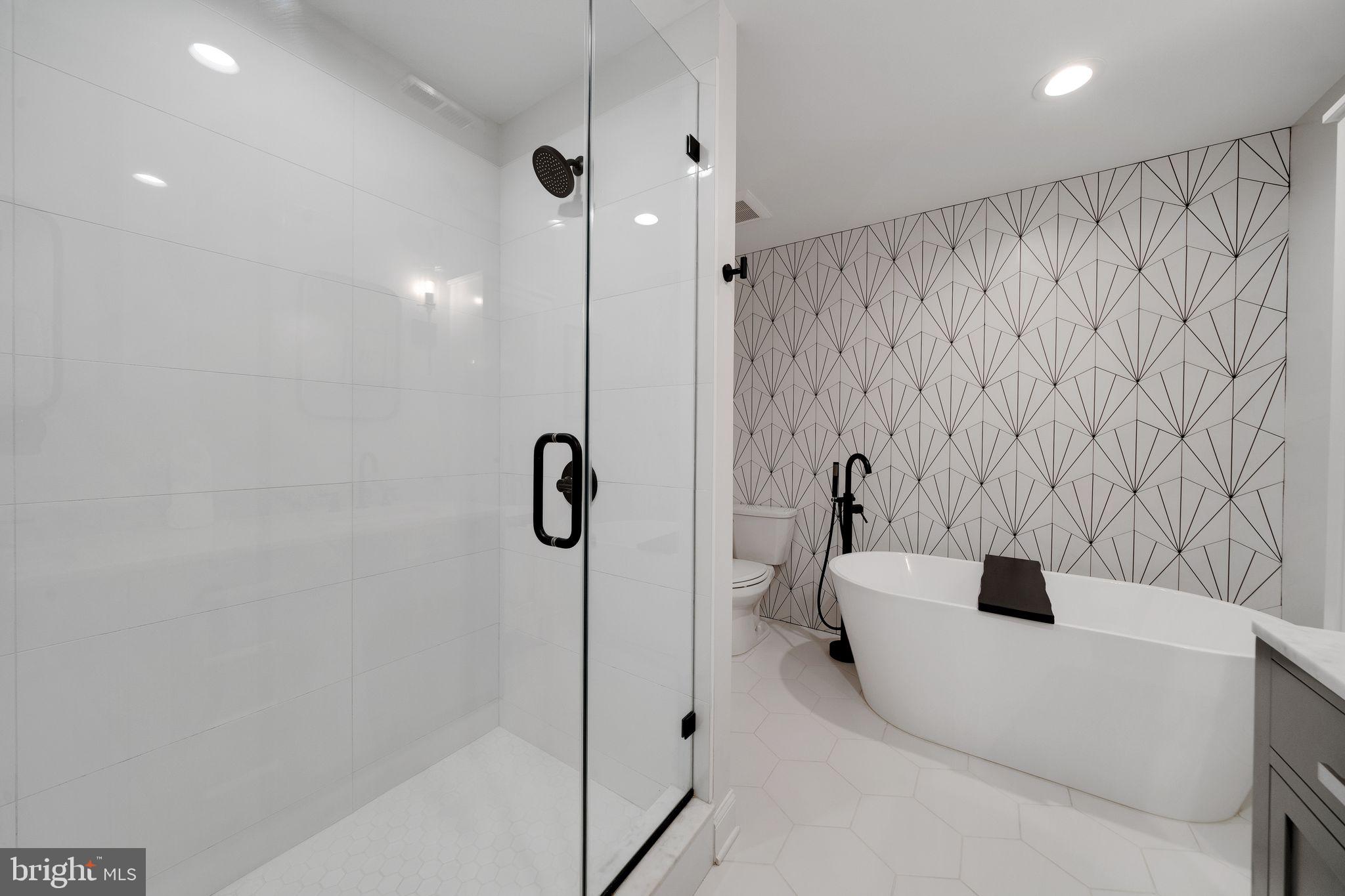 EAST FALLS - Residential